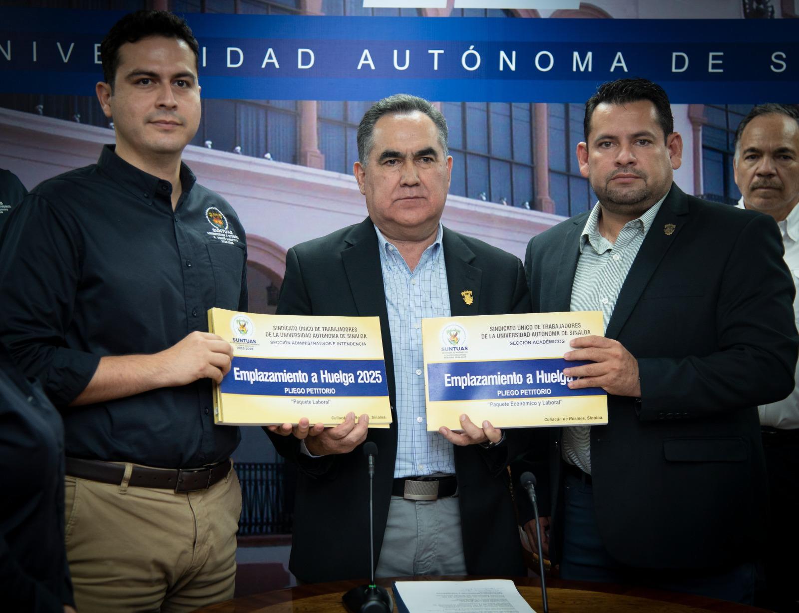 $!Recibe el Rector el emplazamiento a huelga 2025-2026 de parte del Suntuas