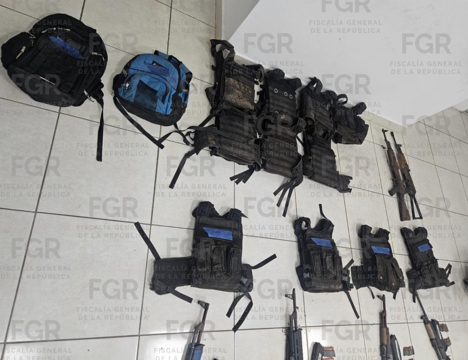 $!Caen dos adultos y dos adolescentes armados en Concordia; les aseguran seis fusiles y 65 cargadores