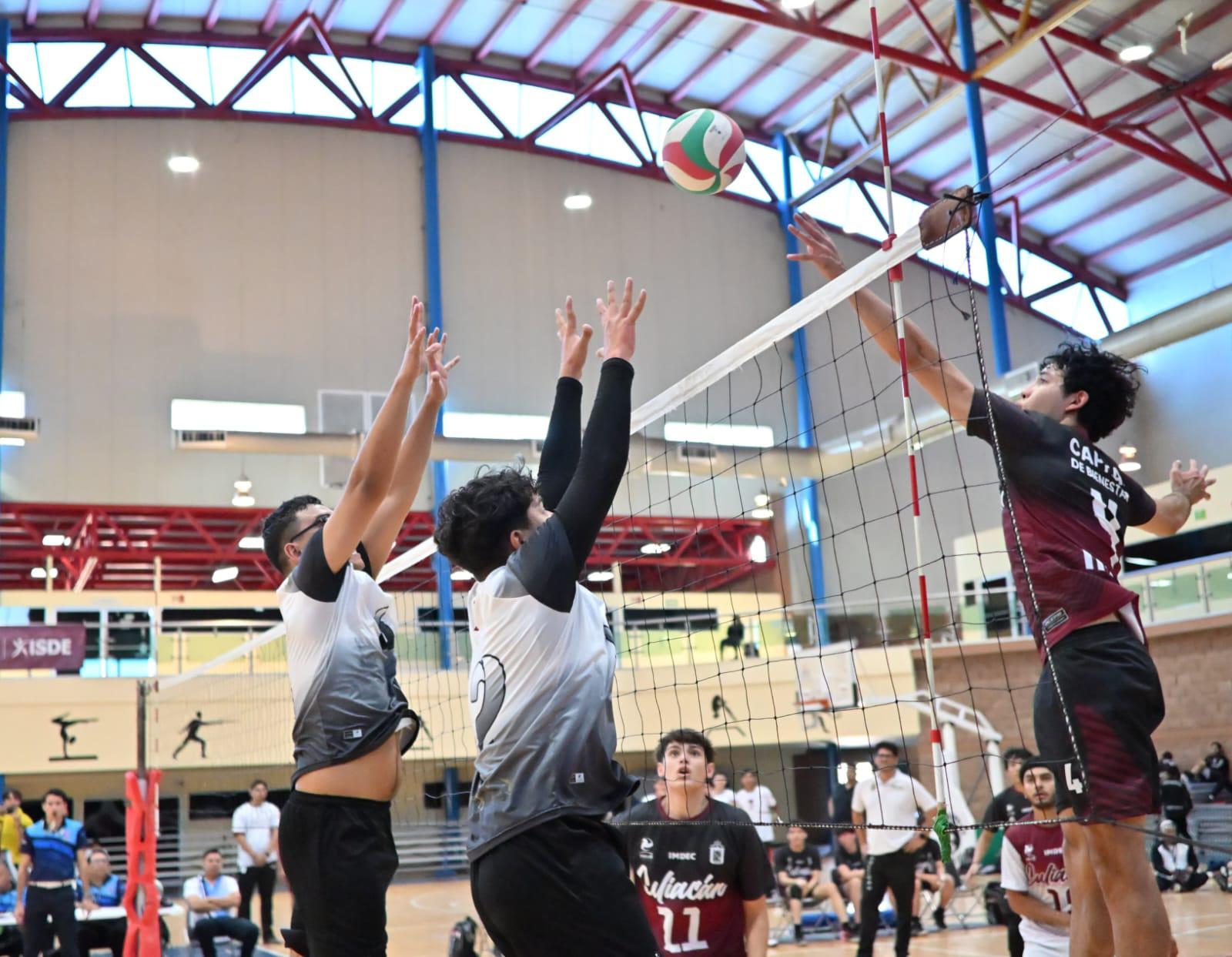 $!Difícil inicio de Mazatlán en estatal de voleibol de sala varonil