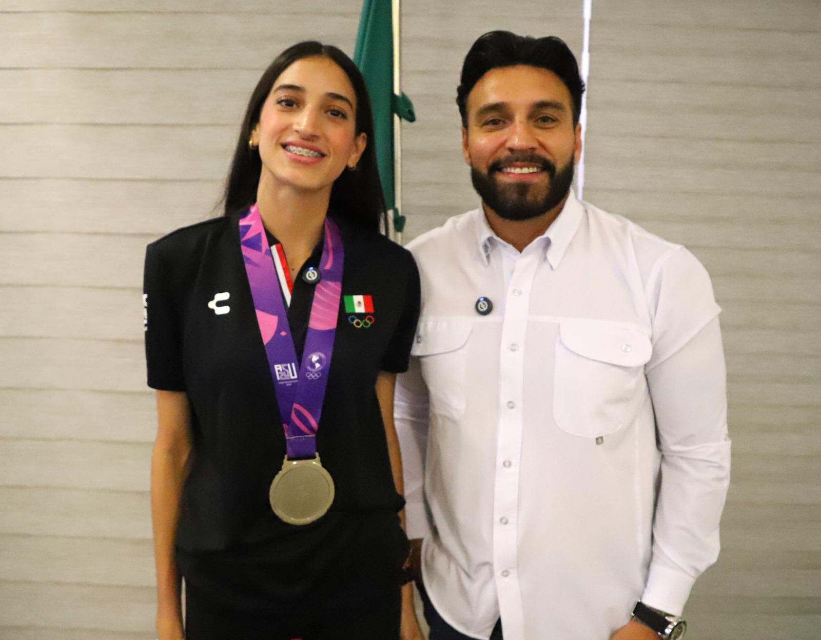 $!Andrea Félix, medallista panamericana, quiere ser ejemplo para el voleibol sinaloense