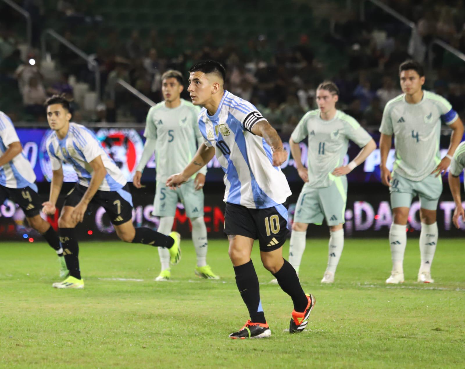 $!¡Sencillito! Argentina golea a México en el Estadio El Encanto