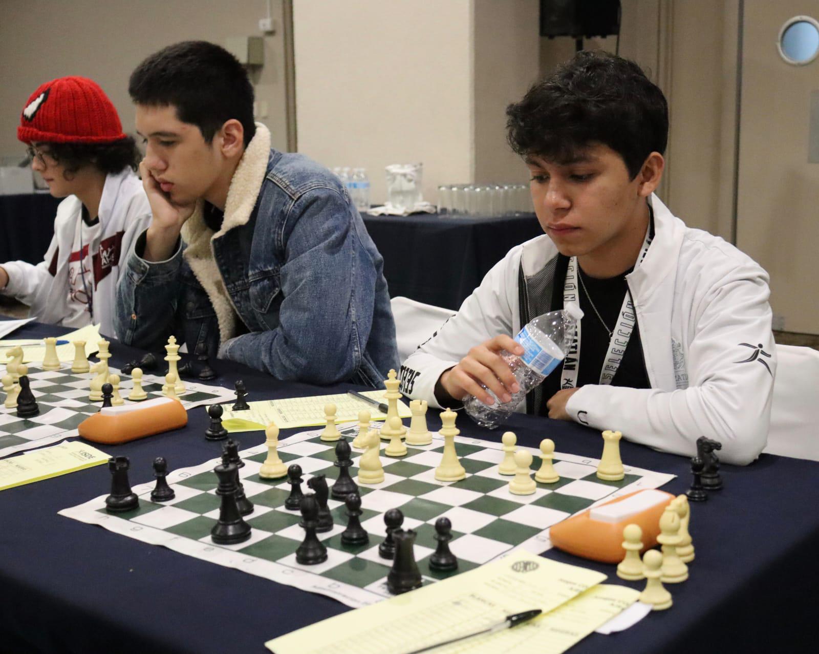 $!Se enroca la Selección de Mazatlán de ajedrez y se queda con 4 medallas en estatal
