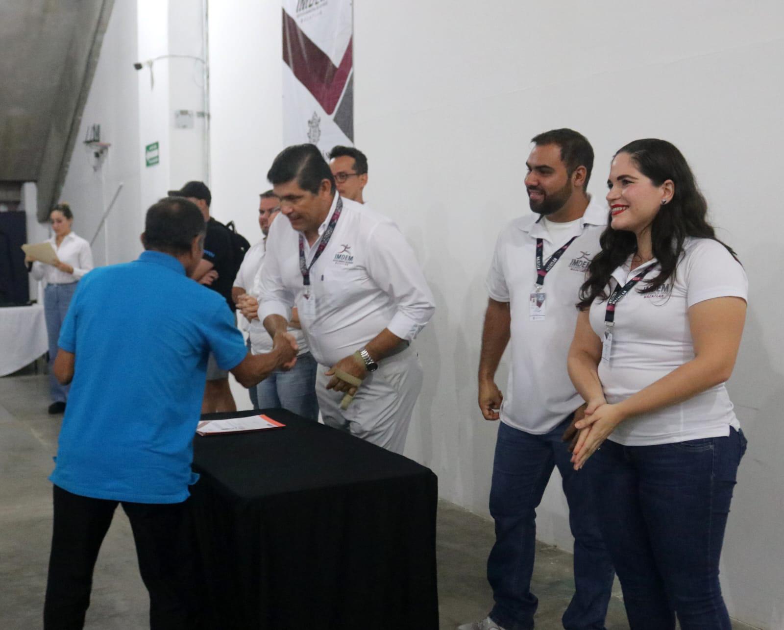 $!Cierra Curso de Capacitación de Entrenadores Imdem con 47 graduados