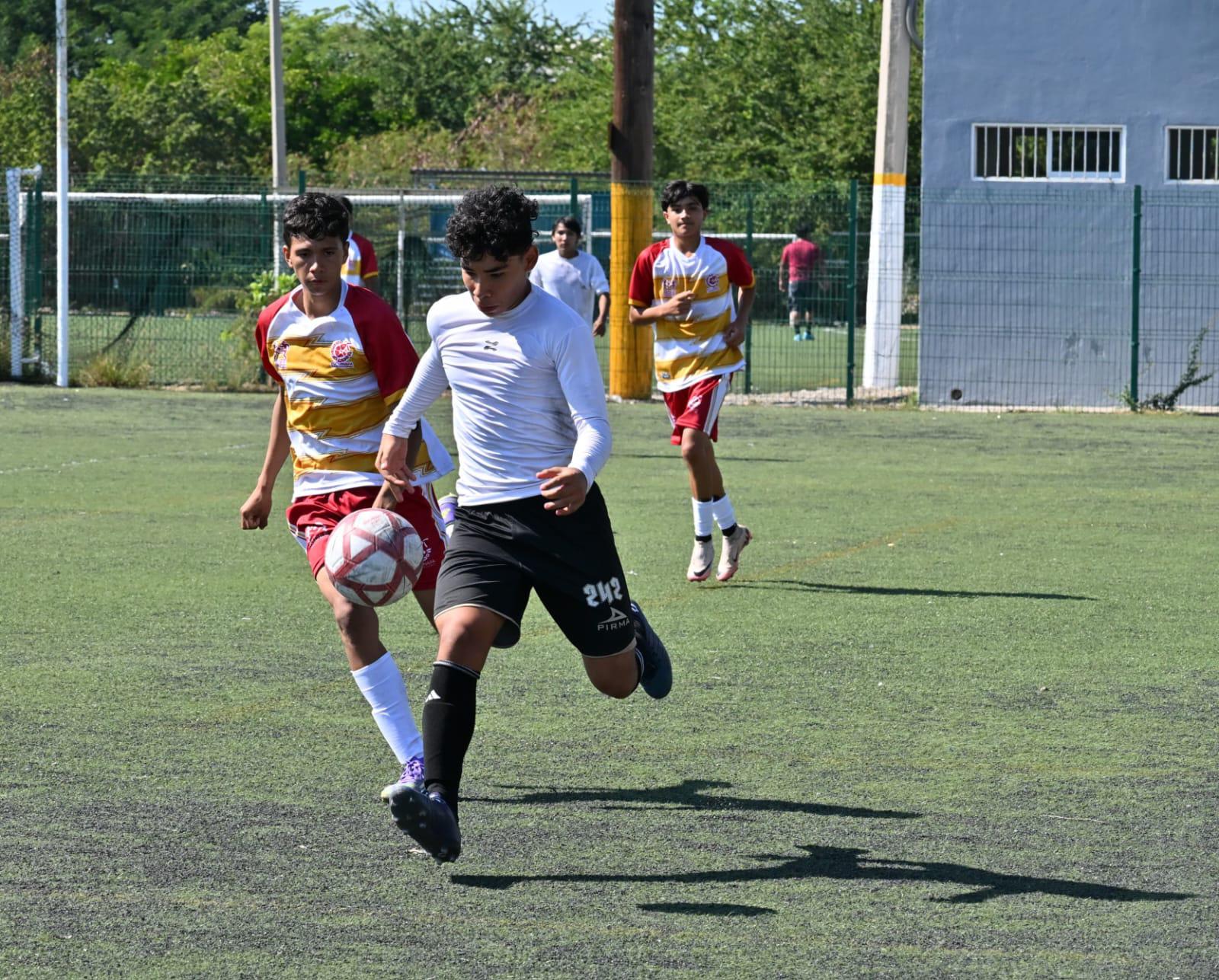 $!Selección Mazatlán impone su calidad en el Zonal de futbol