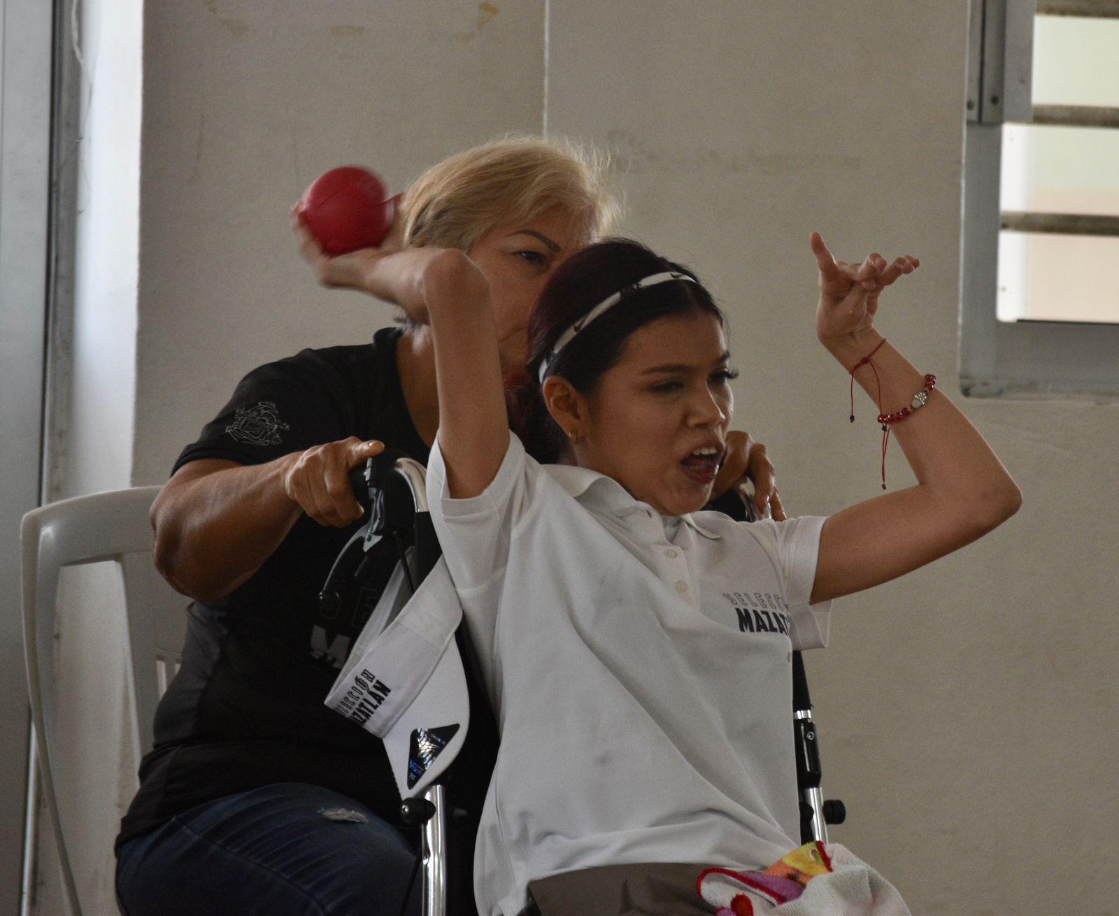 $!Paratletas ponen a prueba sus habilidades en exhibición de boccia