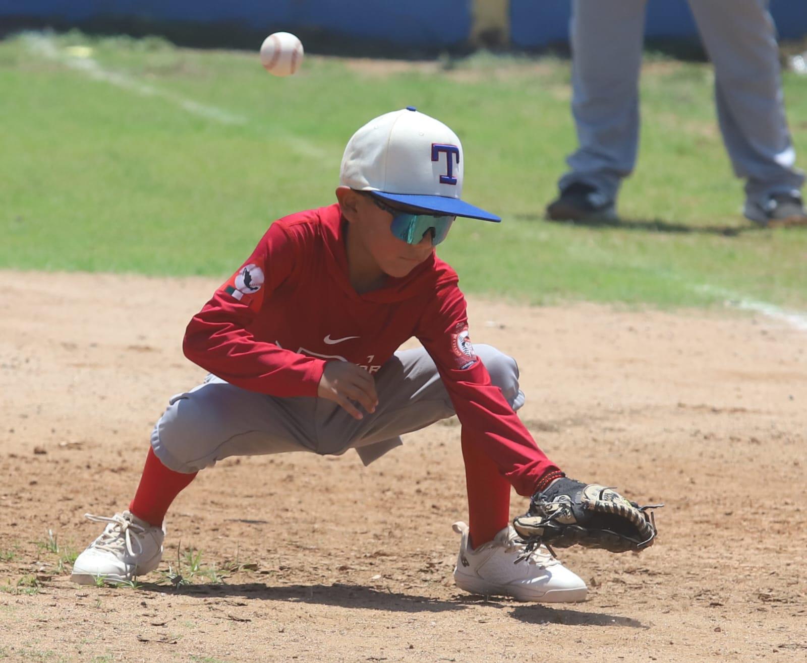 $!Liga Tarahumara sella importante triunfo sobre Hermosillo, en Nacional de Beisbol Escuelita