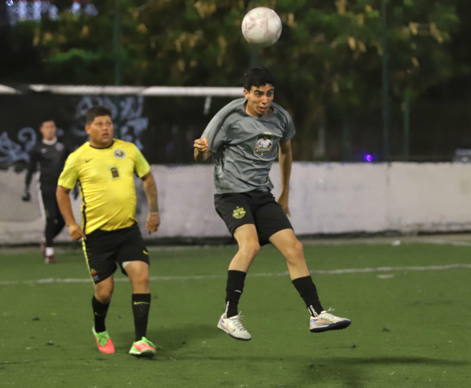 $!Aluminios El Pollo y Yiyoneta FC dejan todo para la vuelta en cuartos del Intercanchas