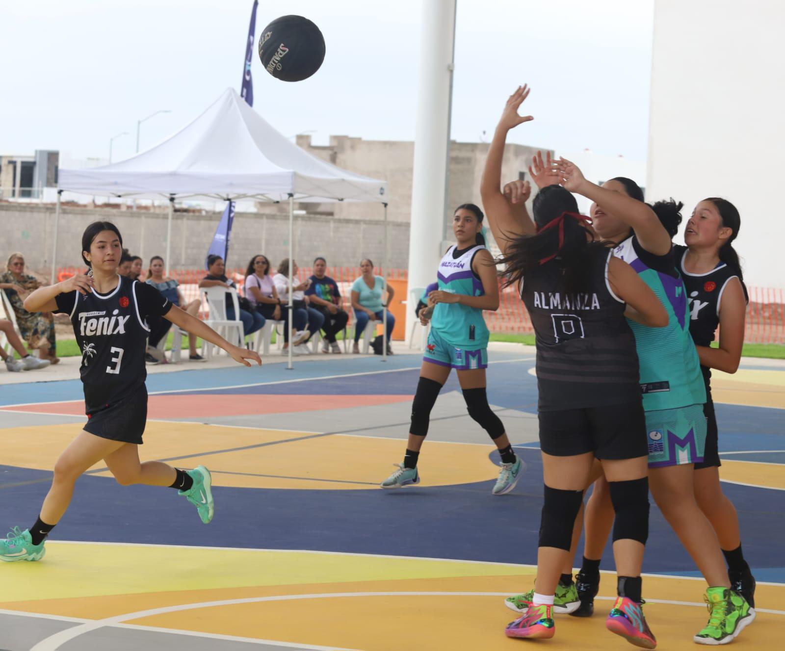 $!Las Plebes defienden el terreno en Nacional U18 de Academias