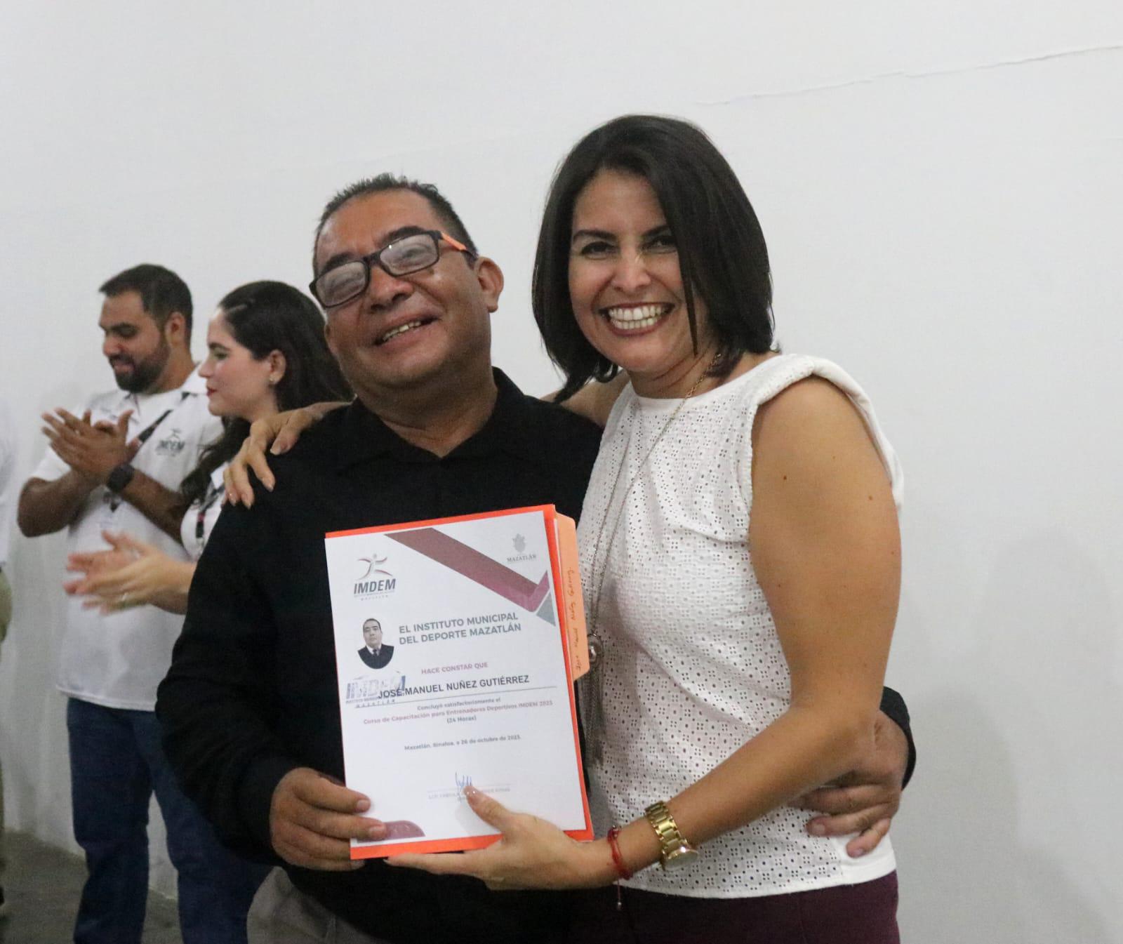 $!Cierra Curso de Capacitación de Entrenadores Imdem con 47 graduados