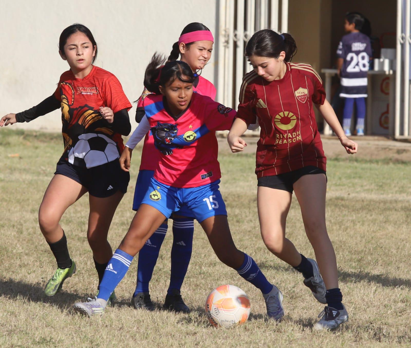 $!Concordia sale respondón en Copa Recreativa de Futbol