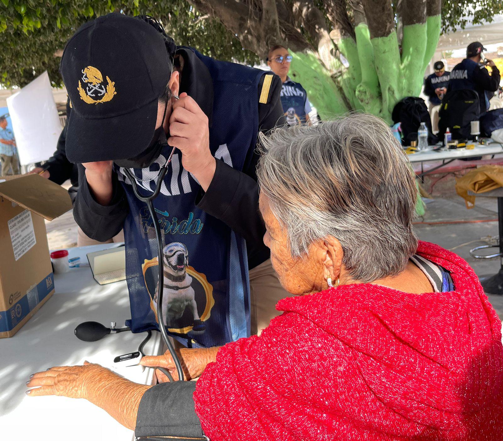 $!Llevan jornada médica de primer contacto a la sindicatura de Agua Verde, en Rosario