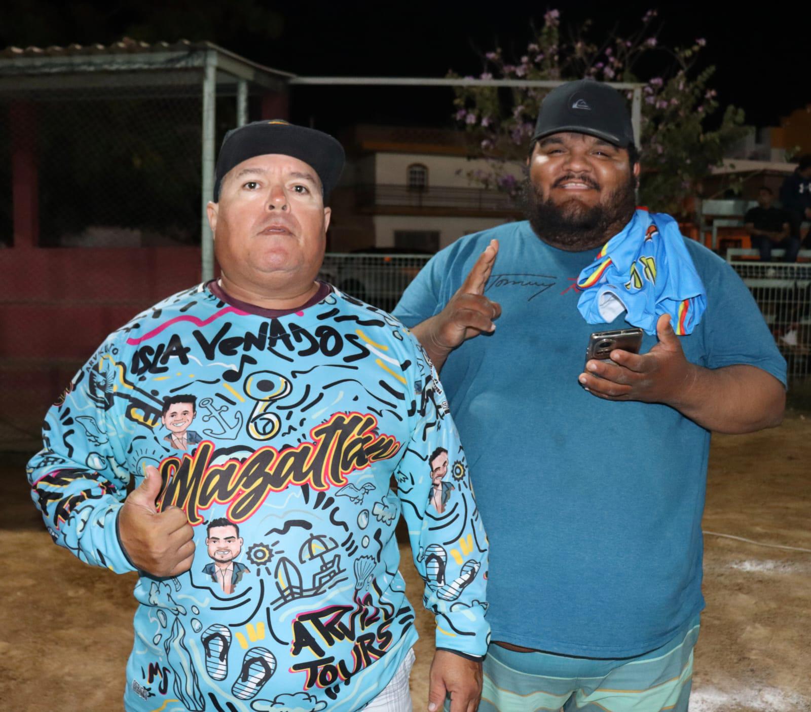 $!Premian e inauguran en la Liga de Softbol Imdem