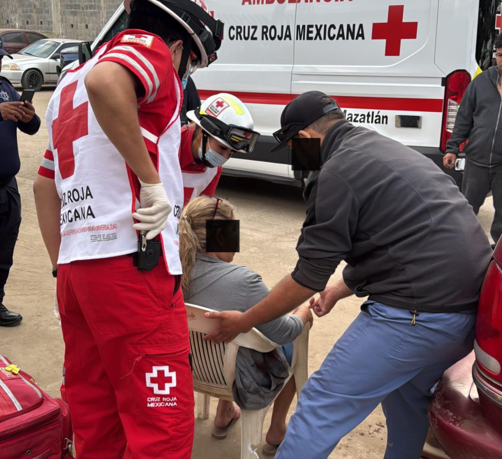 $!Mujer es herida tras ataque armado en la Colonia Felipe Ángeles en Mazatlán