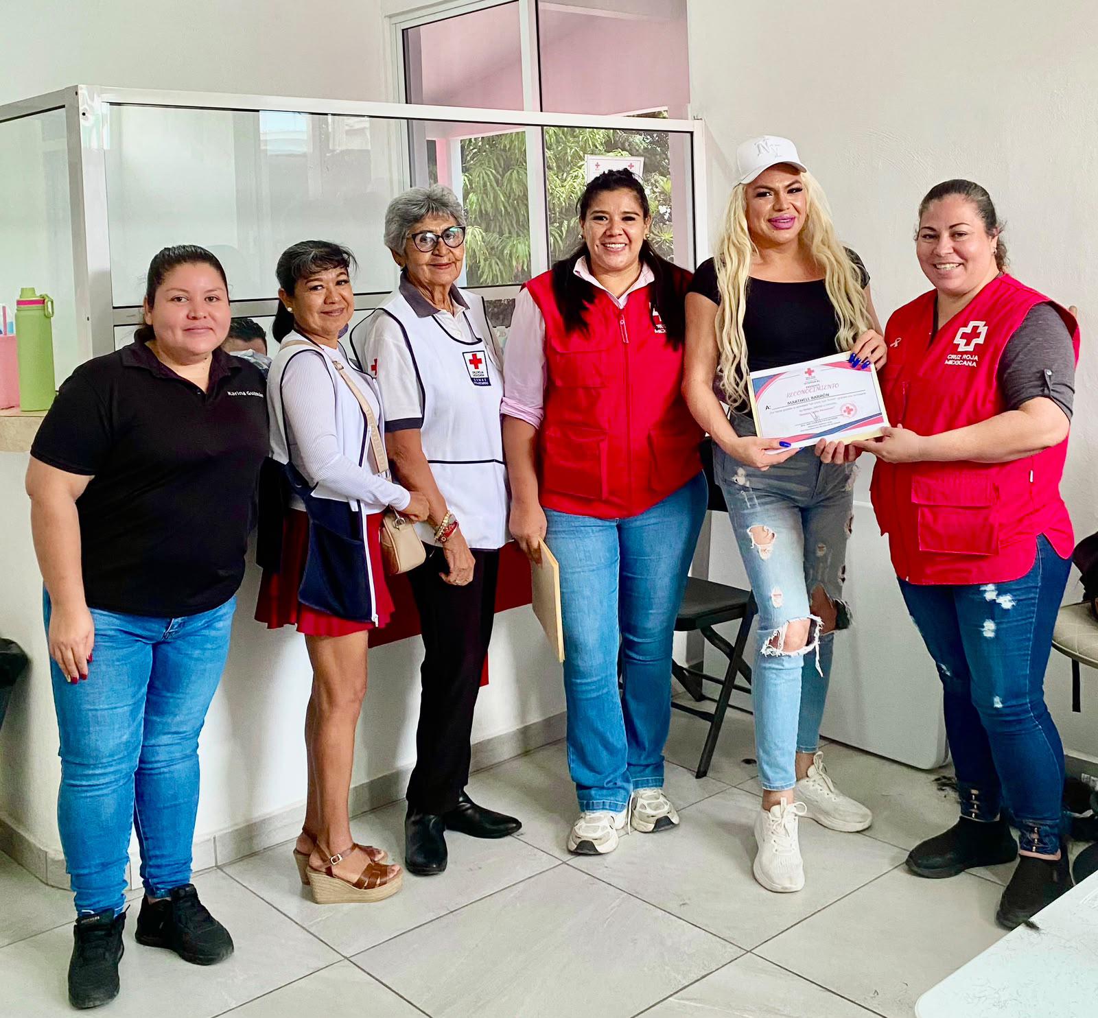 $!Lleva Cruz Roja jornada gratuita de corte de cabello, en Escuinapa