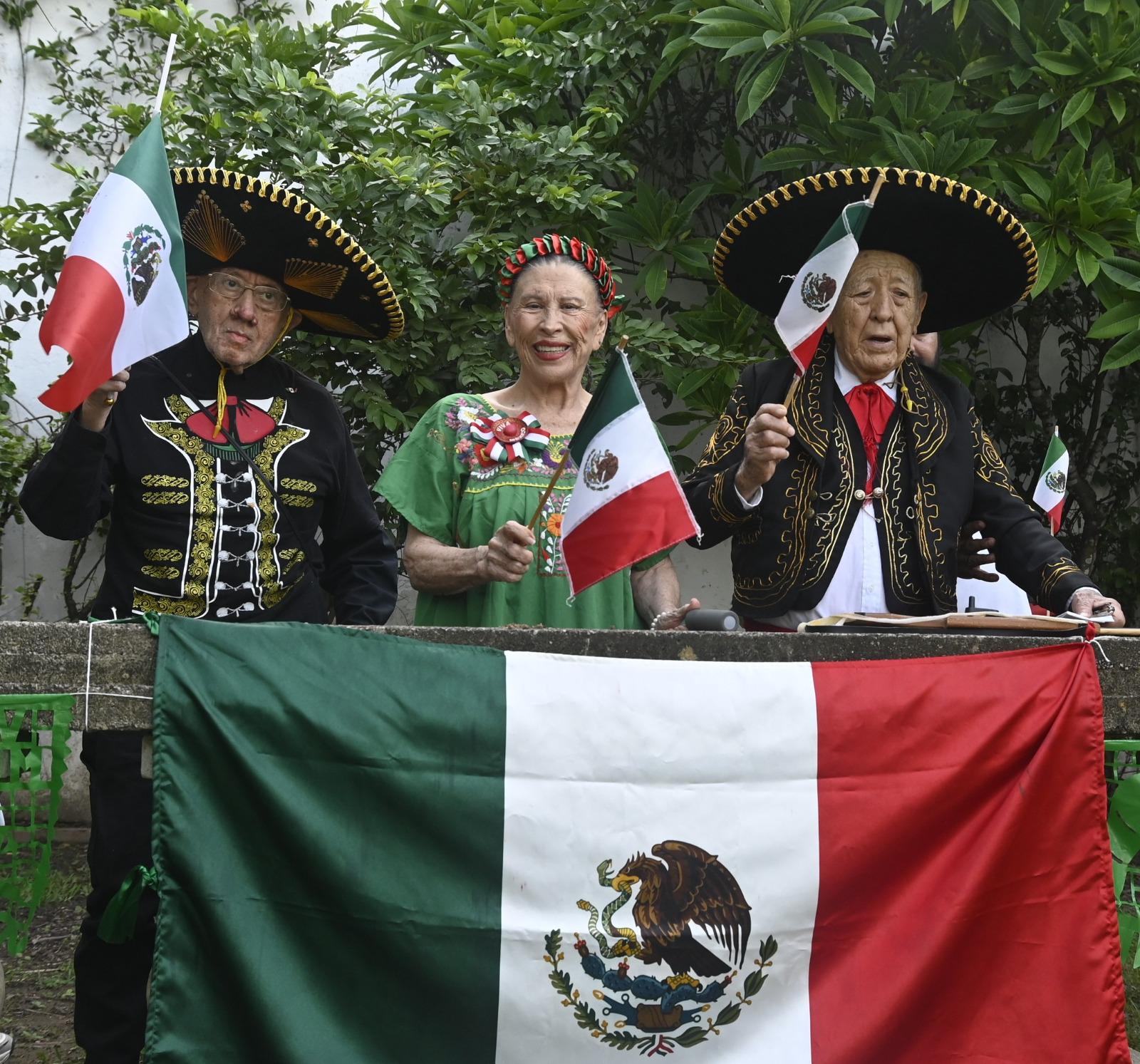 $!Javier Flores, Lourdes Bortolotti y Jesús Lizárraga Valenzuela.