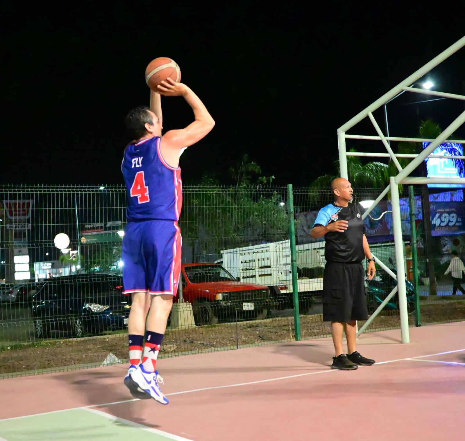 $!Premian a los mejores de la Liga de Baloncesto del Parque Lineal e inauguran una nueva edición