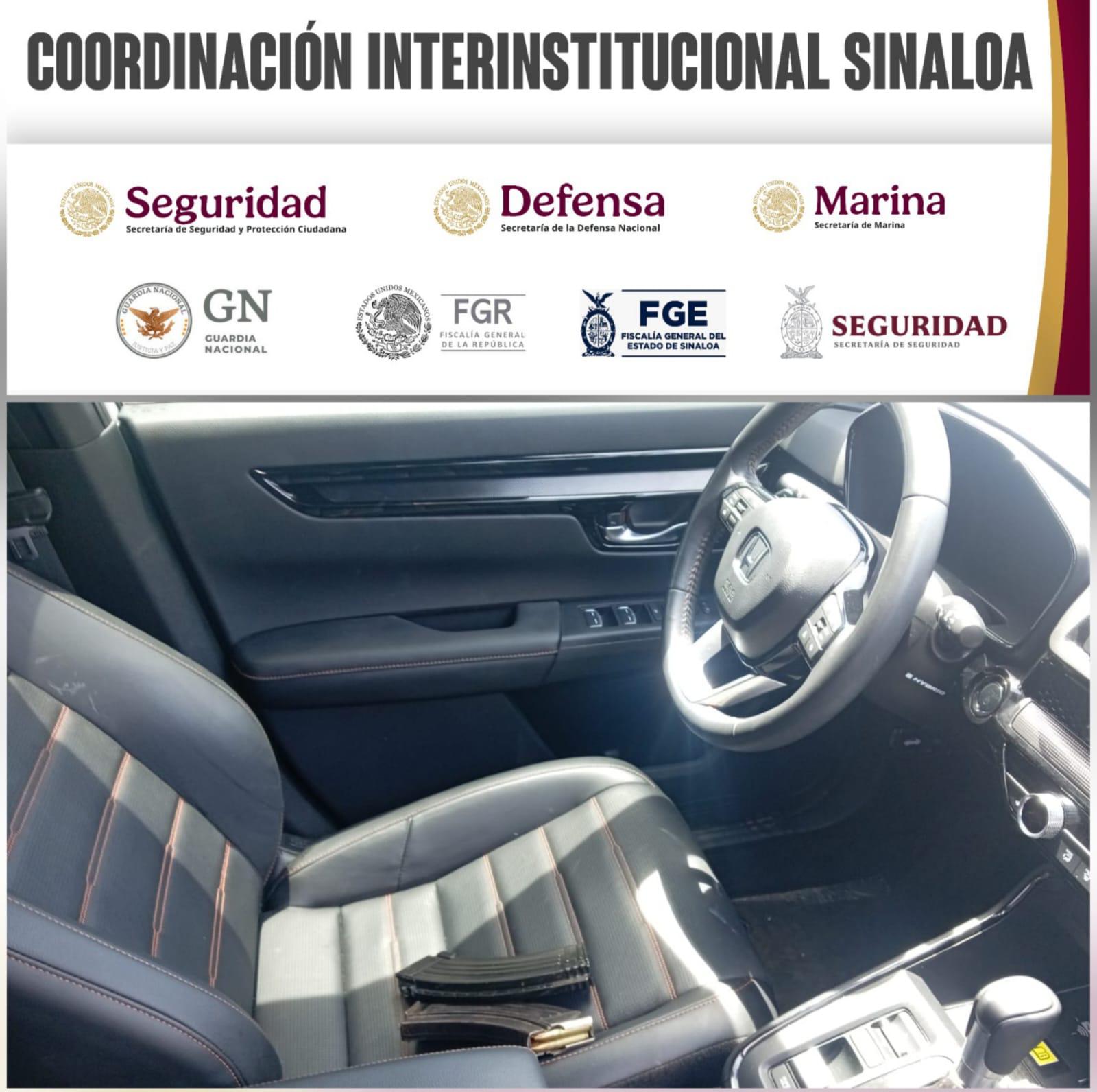 $!Aseguran 5 vehículos en Culiacán: 3 tenían armas y 2 reporte de robo