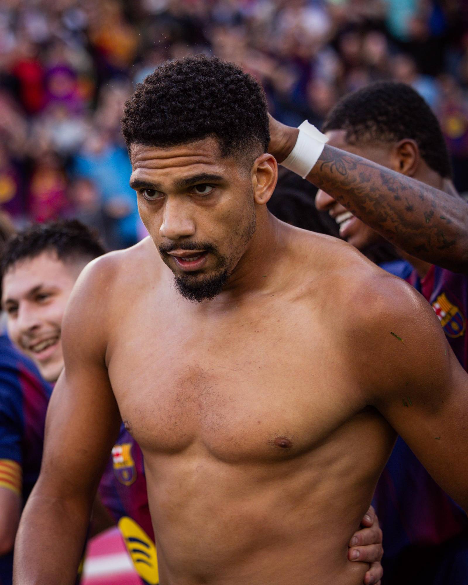 $!Araujo salva al Barça en el 94’: victoria agónica ante Girona antes del clásico