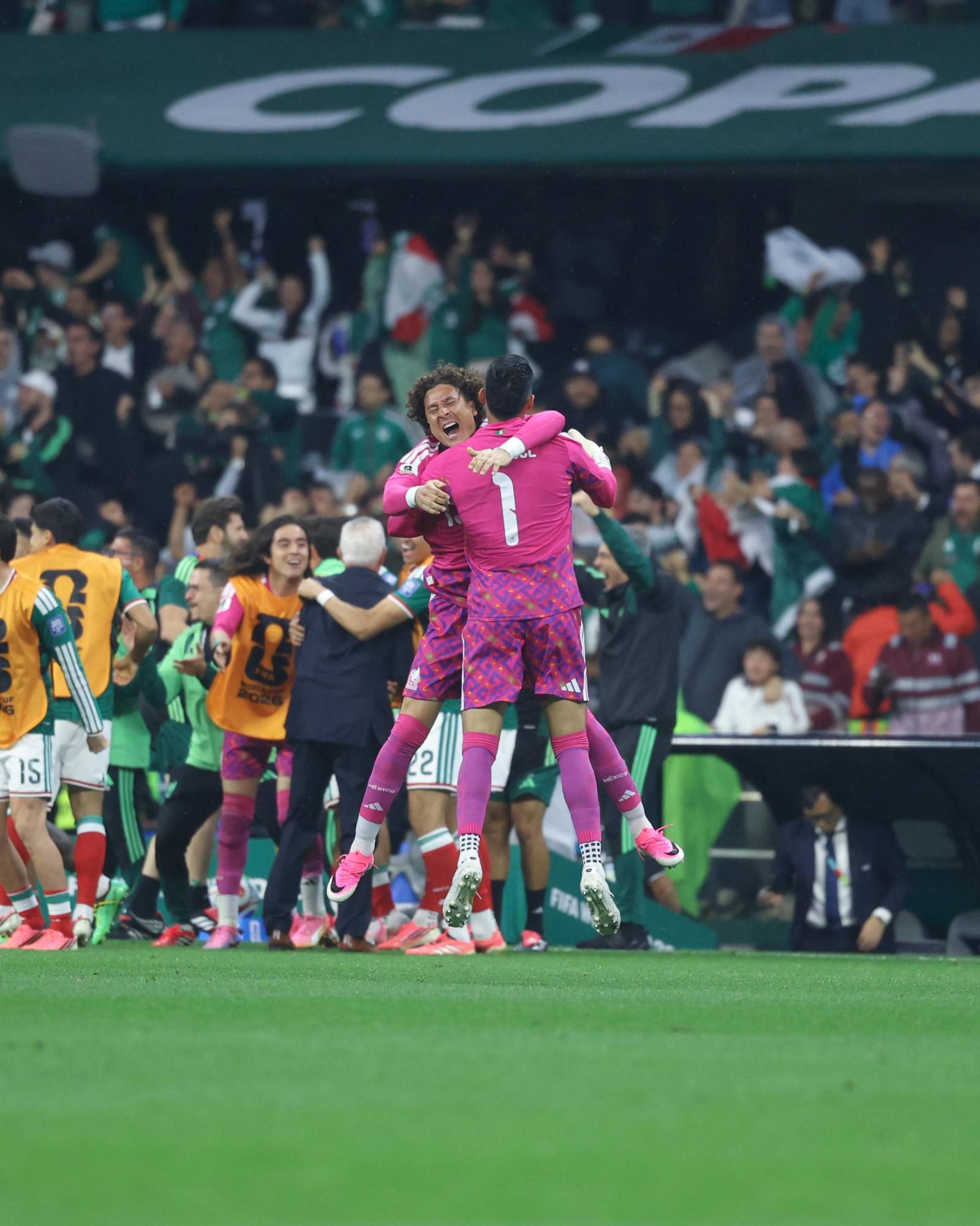 $!México venció a Ecuador y superó una fase de eliminación directa en Mundiales después de 40 años