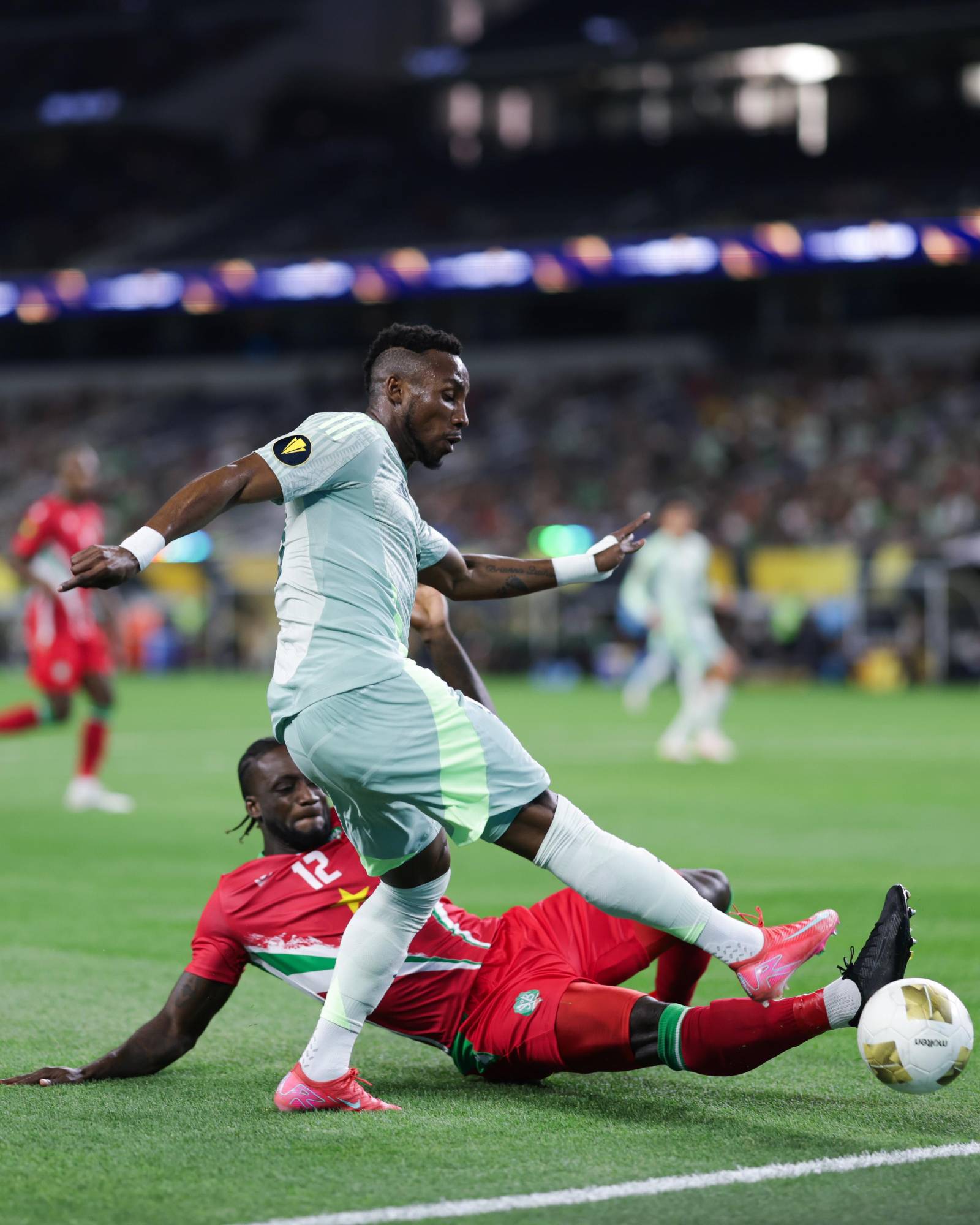 $!México vence a Surinam y sella su boleto a la siguiente ronda