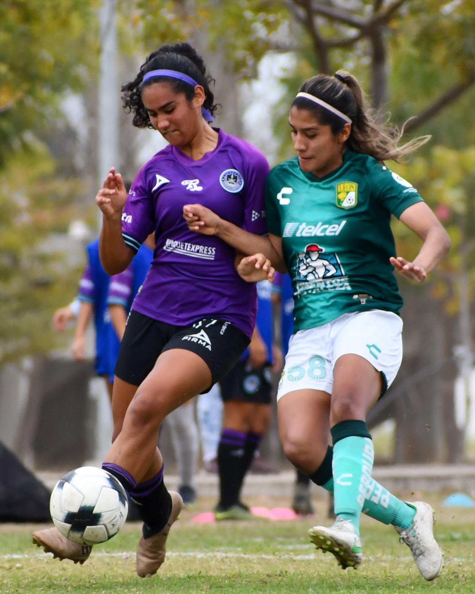 $!Cañoneritas se llevan el triunfo en penaltis ante León