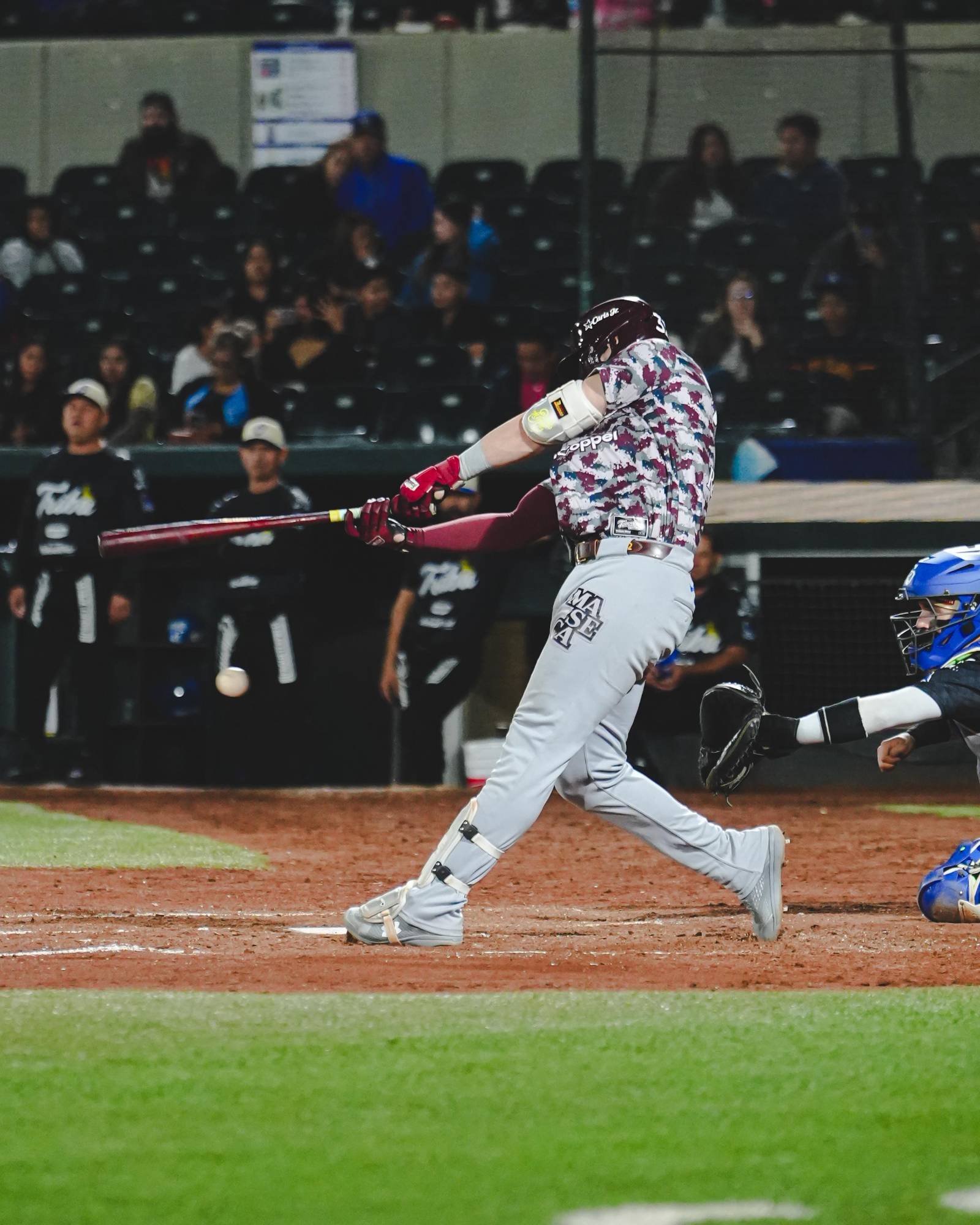 $!Tomateros golpean primero en Obregón con triunfo 5-3