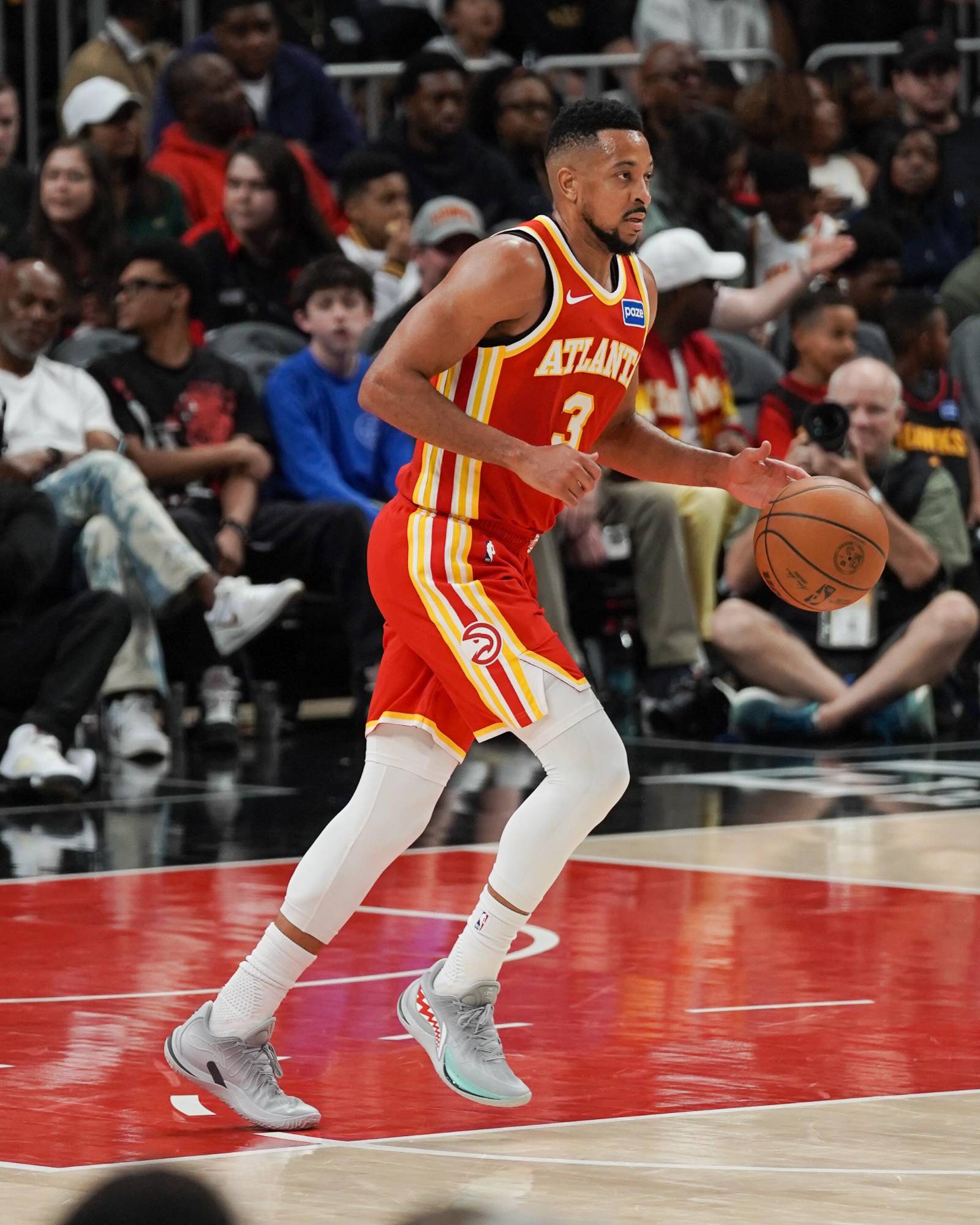 $!Hawks vuelan alto: novena victoria seguida con McCollum y Johnson de figuras