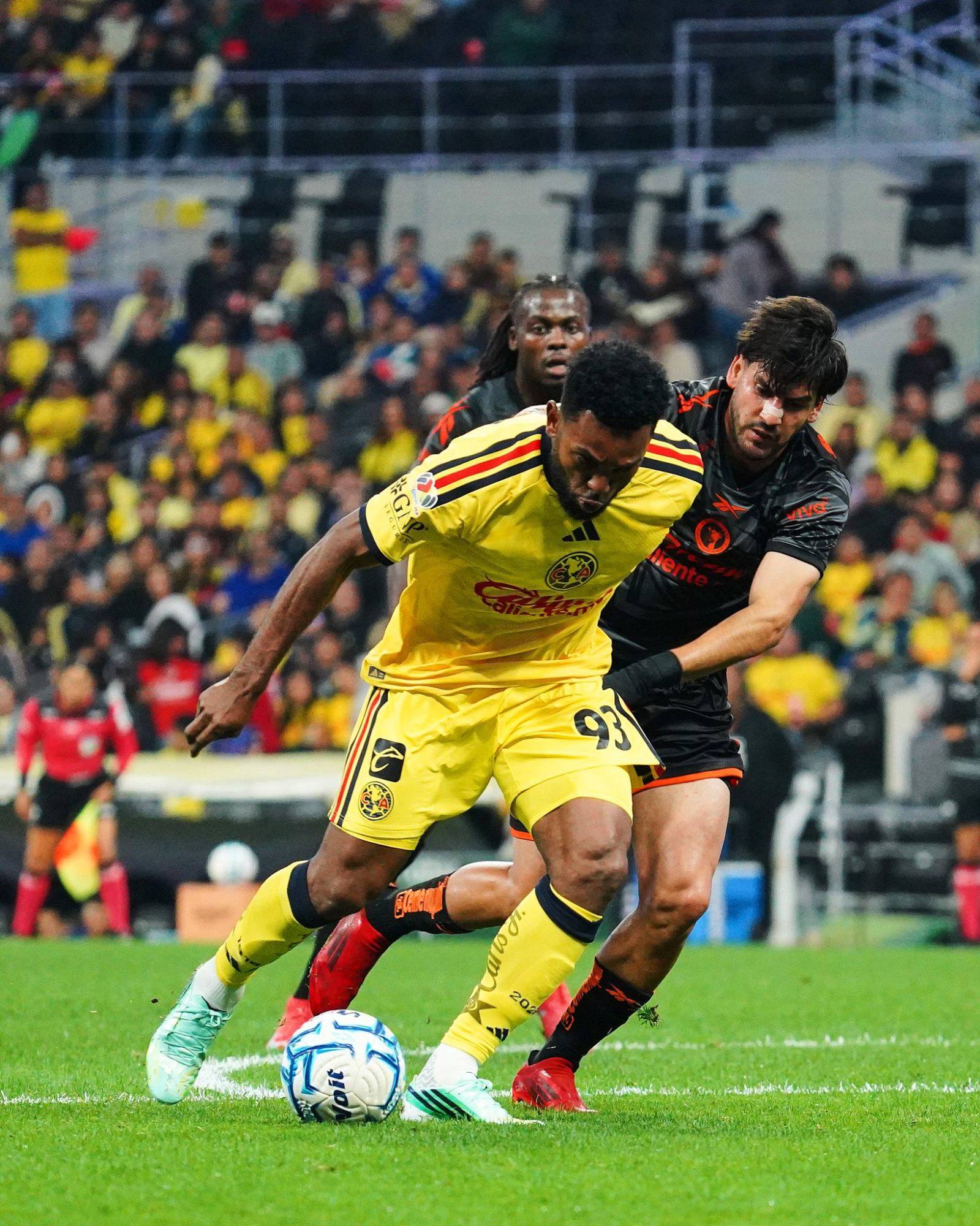 $!América tropieza ante una muralla llamada Toño Rodríguez y empata 1-1 con Xolos en el duelo pendiente