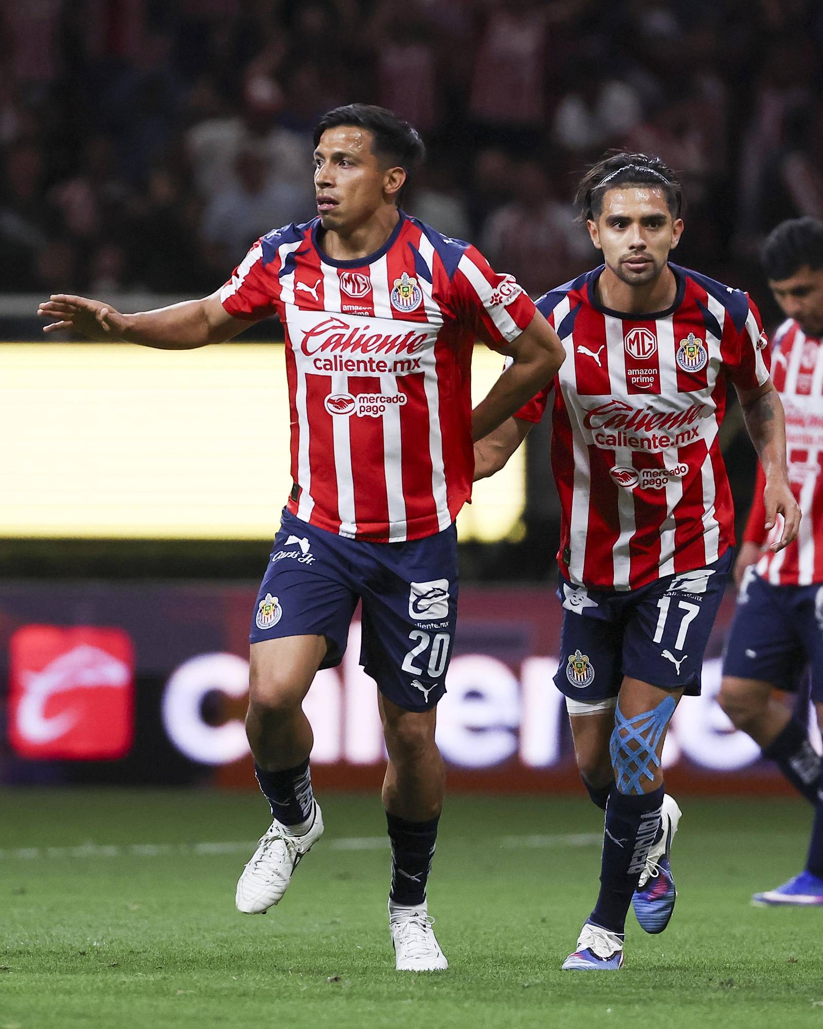 $!Chivas regresa a la cima tras golear en el Akron al León