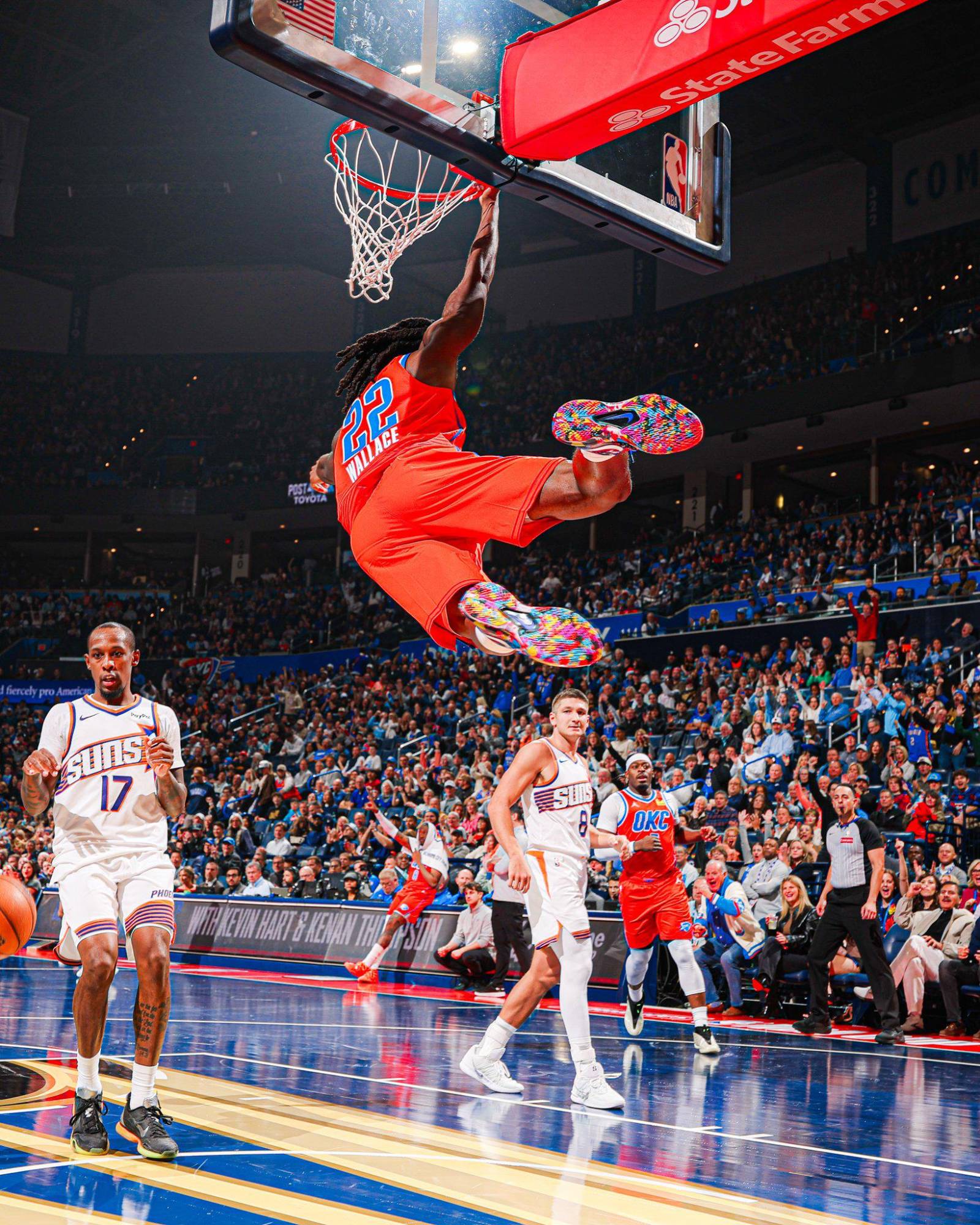 $!Thunder arrasa a los Suns y avanza a semifinales de la NBA Cup