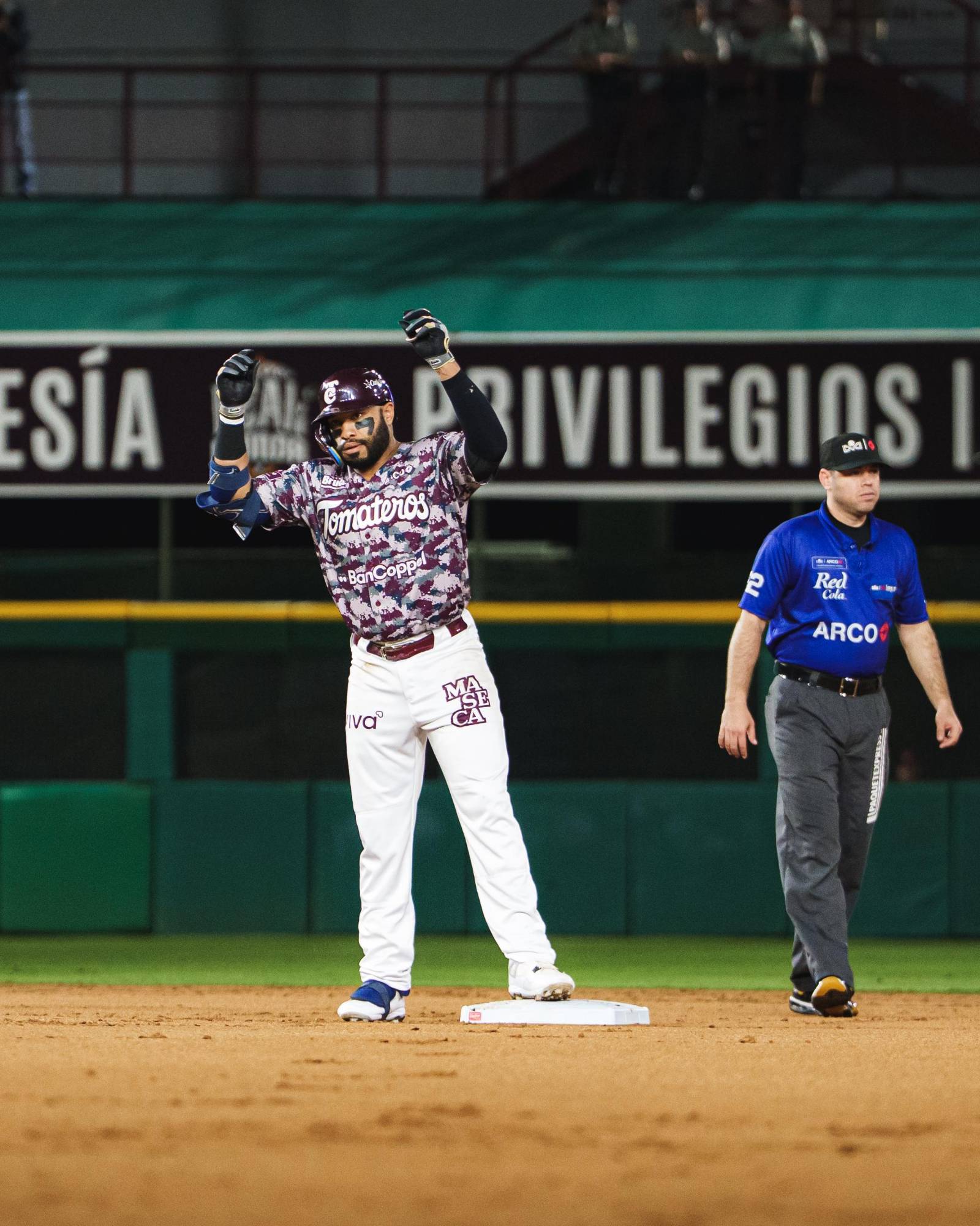 $!Tomateros pasa la escoba en el Clásico de la LMP