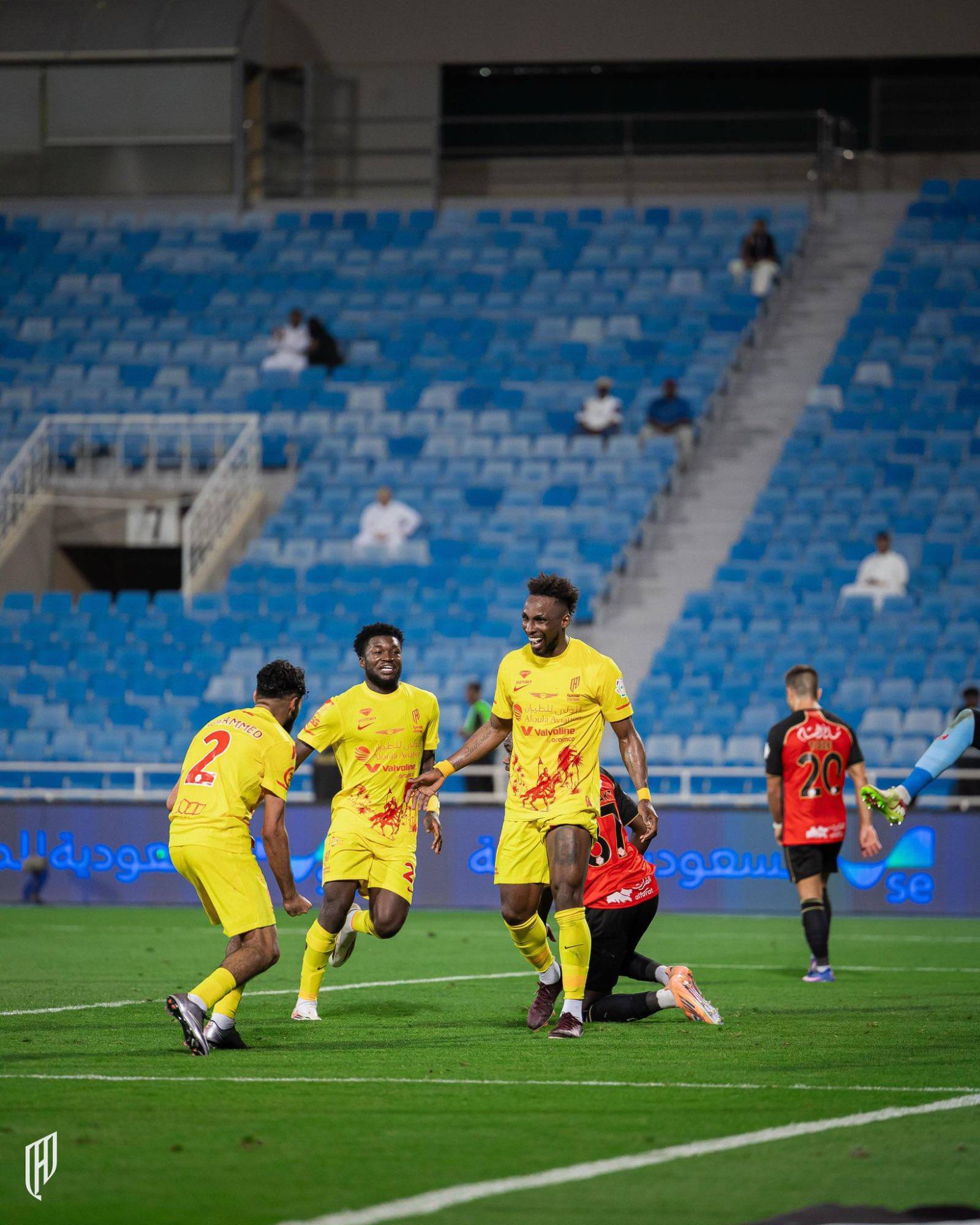 $!Julián Quiñones se adueña del liderato de goleo en Arabia