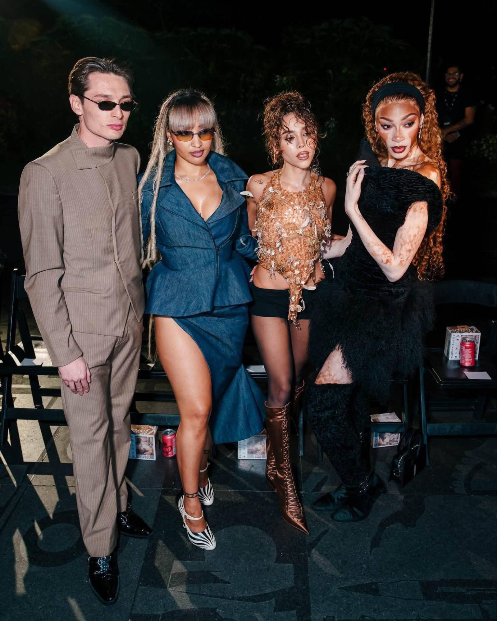 $!Peso Pluma junto a Danna, Shenseea y Winnie Harlow.
