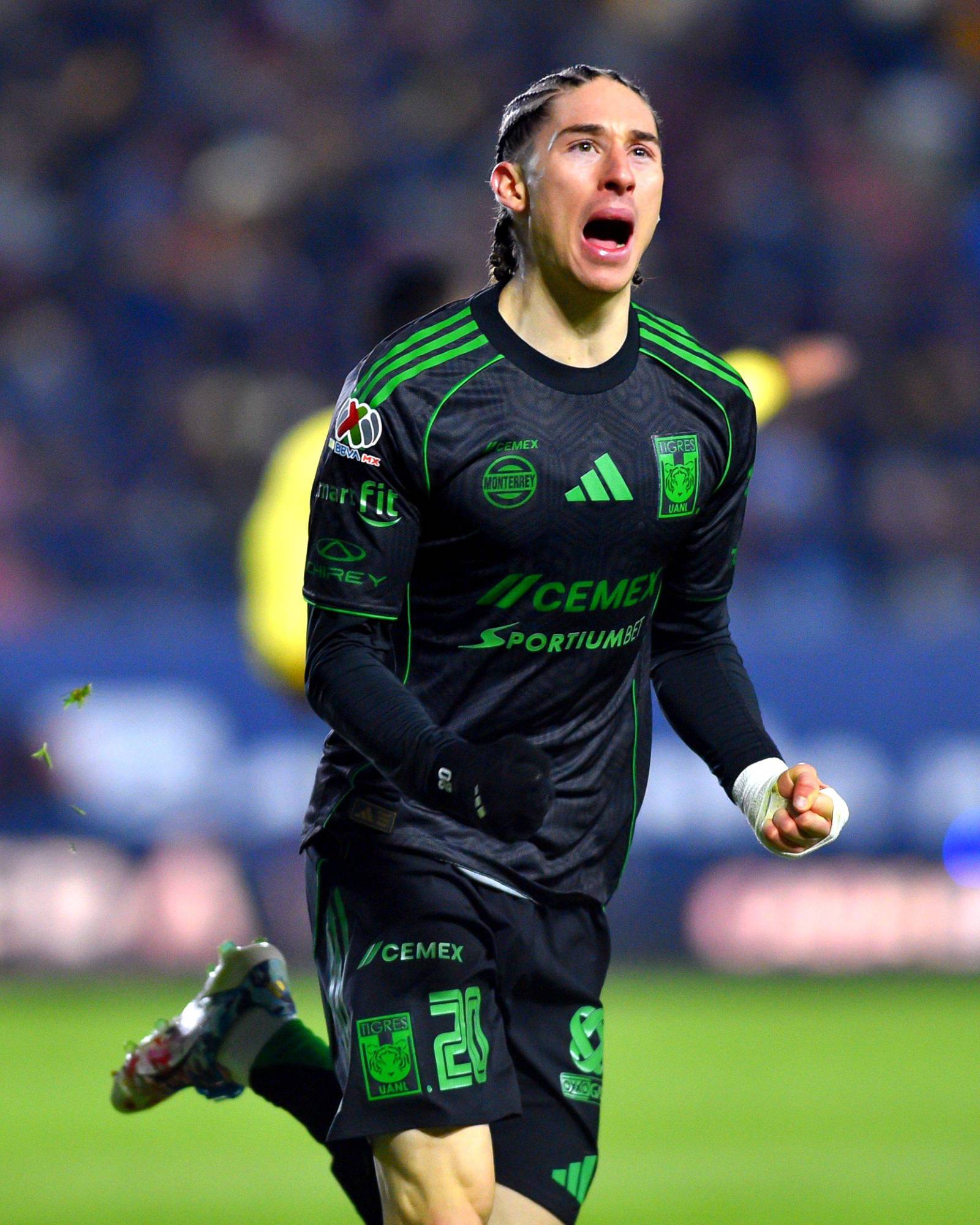 $!Tigres arranca con doblete de Marcelo Flores y victoria en San Luis