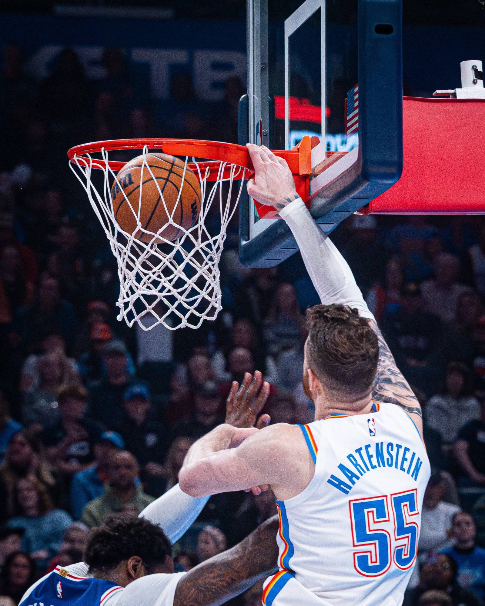$!El Thunder recupera su esencia y vence con autoridad a los 76ers
