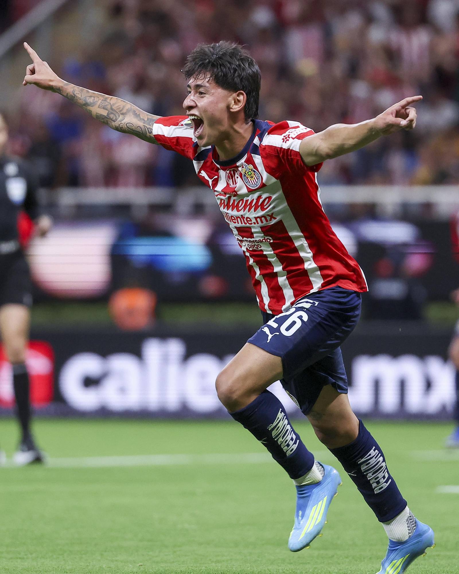 $!Chivas firma remontada épica ante Tigres y avanza a semifinales
