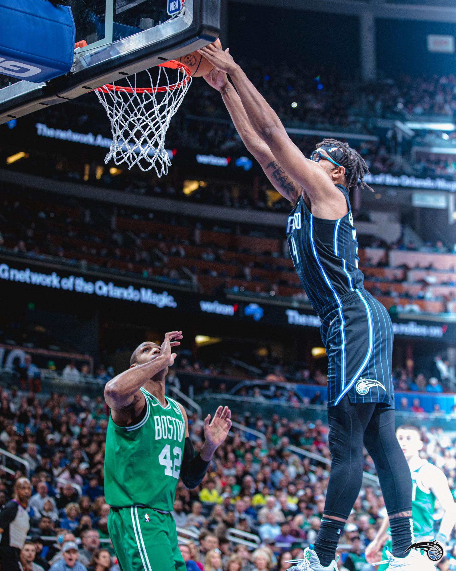 $!El Magic mantiene su dominio de los Celtics, que ve cortada su seguidilla de victorias