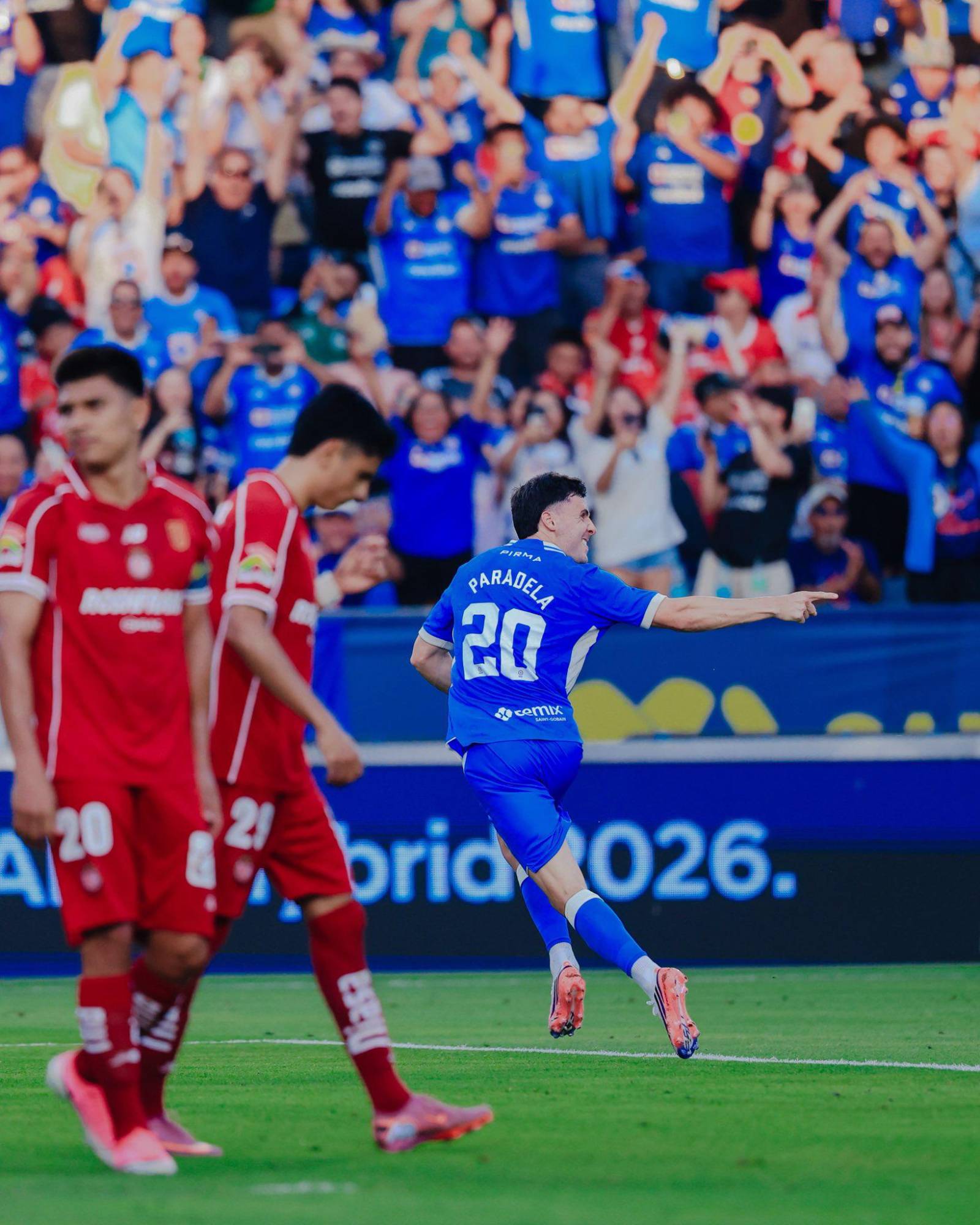 $!Cruz Azul de Joel Huiqui arrolla al Toluca y conquista el Campeón de Campeones 2026