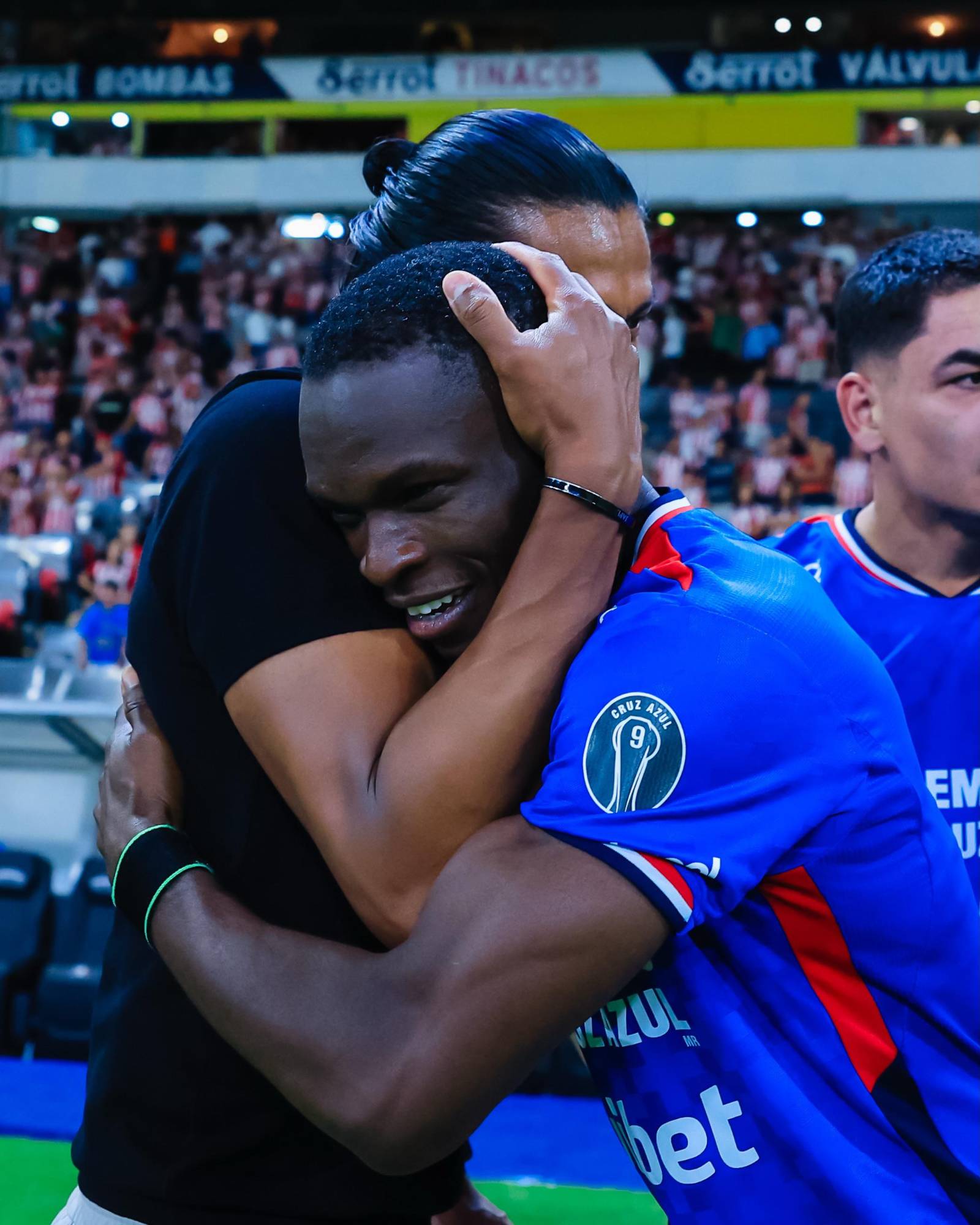 $!Joel Huiqui pone a Cruz Azul a un paso de la décima estrella