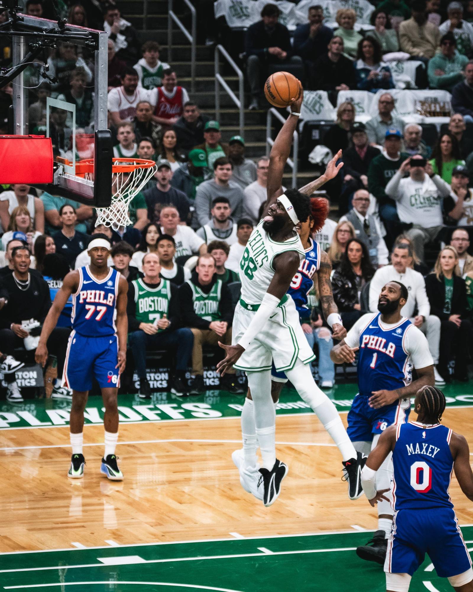 $!Celtics arrasan a los 76ers en el Juego 1 de los Playoffs