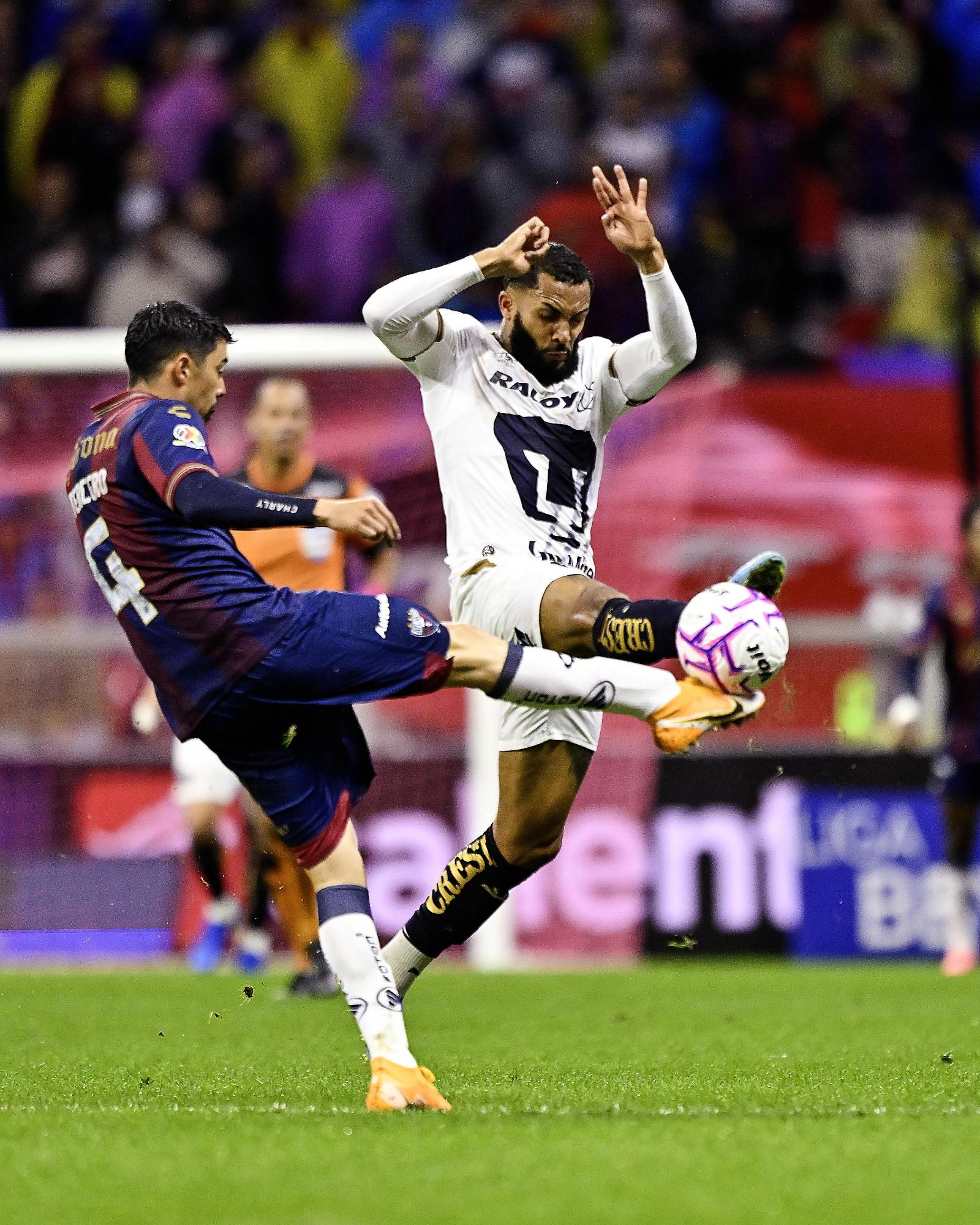 $!Pumas vence 2-1 al Atlante con doblete decisivo de Juninho