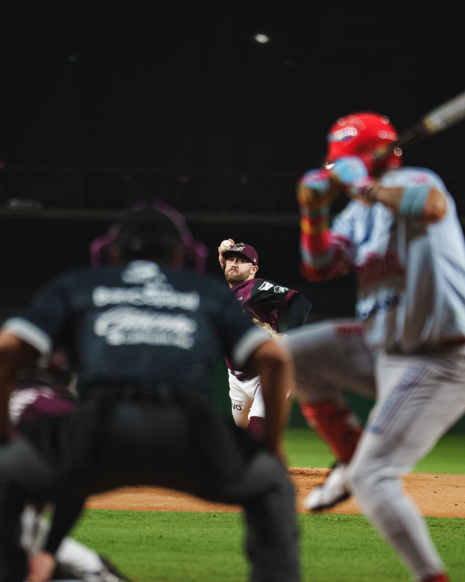 $!Grand slam de Estamy Ureña impulsa a Venados en Culiacán