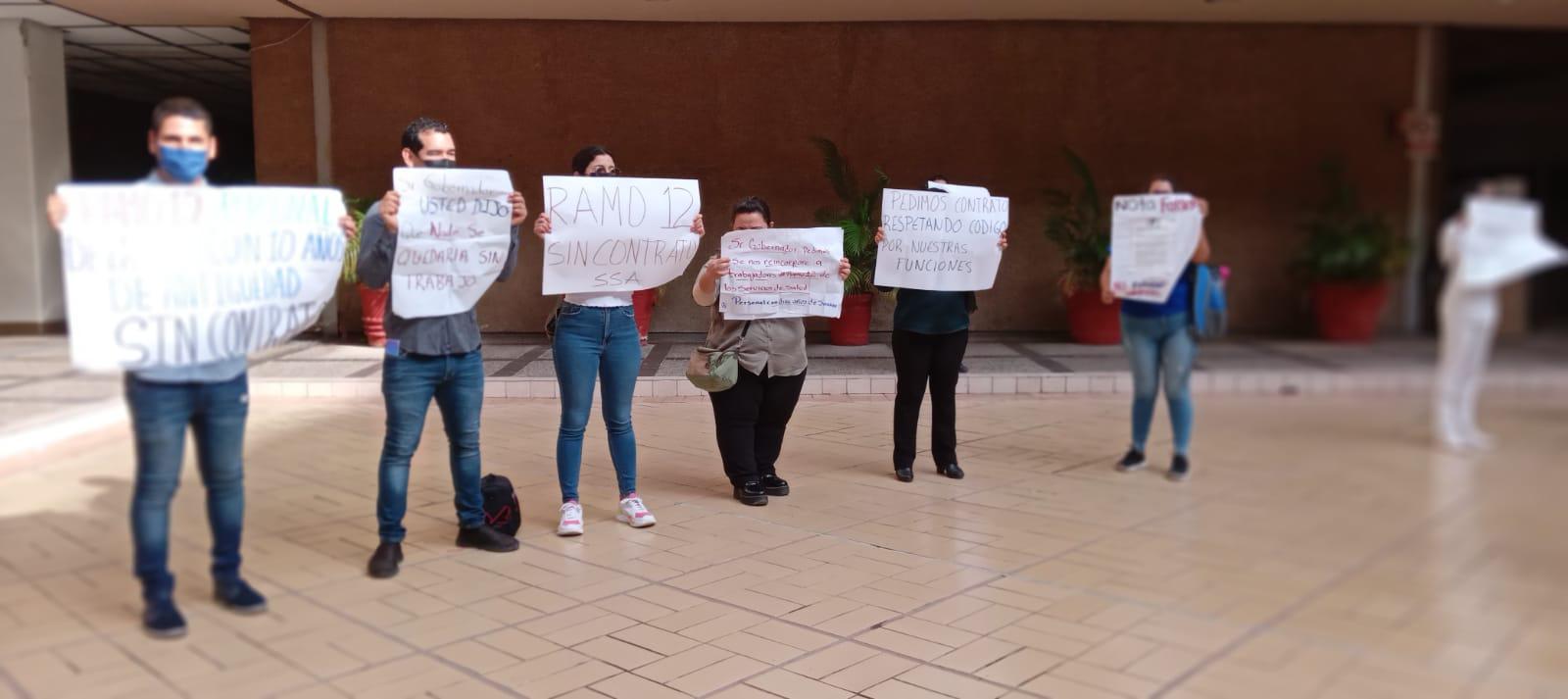 $!Más de 90 trabajadores de salud están desempleados desde diciembre; piden audiencia con el Gobernador
