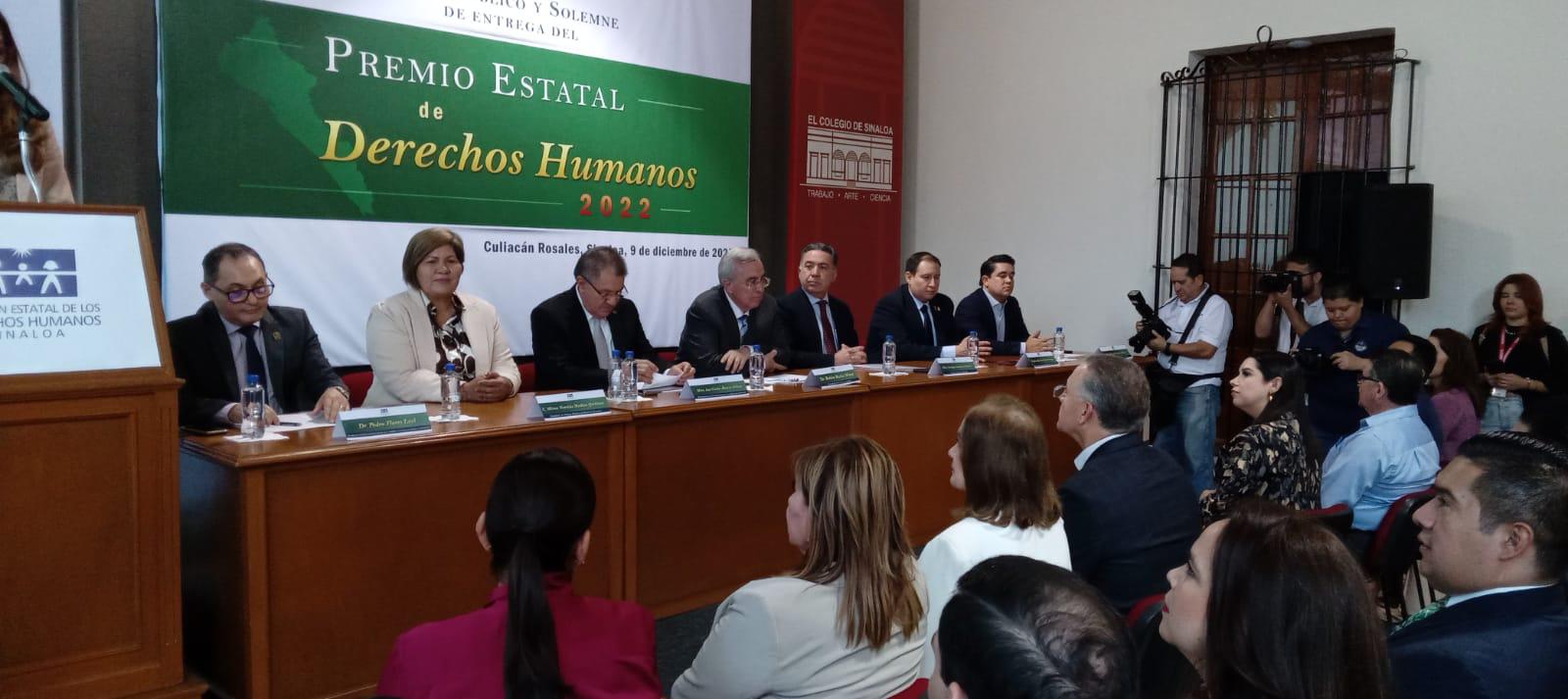 $!Galardonan a Mirna Medina con el Premio Estatal de Derechos Humanos 2022