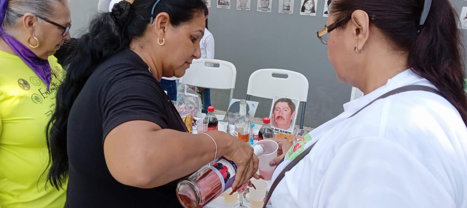 $!Colectivos de búsqueda realizan brindis por la vida de personas desaparecidas en Culiacán