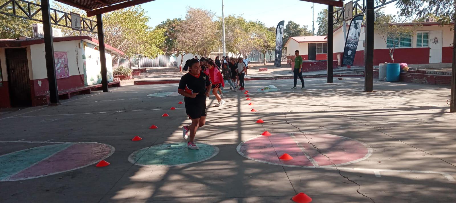 $!Introduce Imdem el beisbol 5 en Villa Unión y El Vainillo