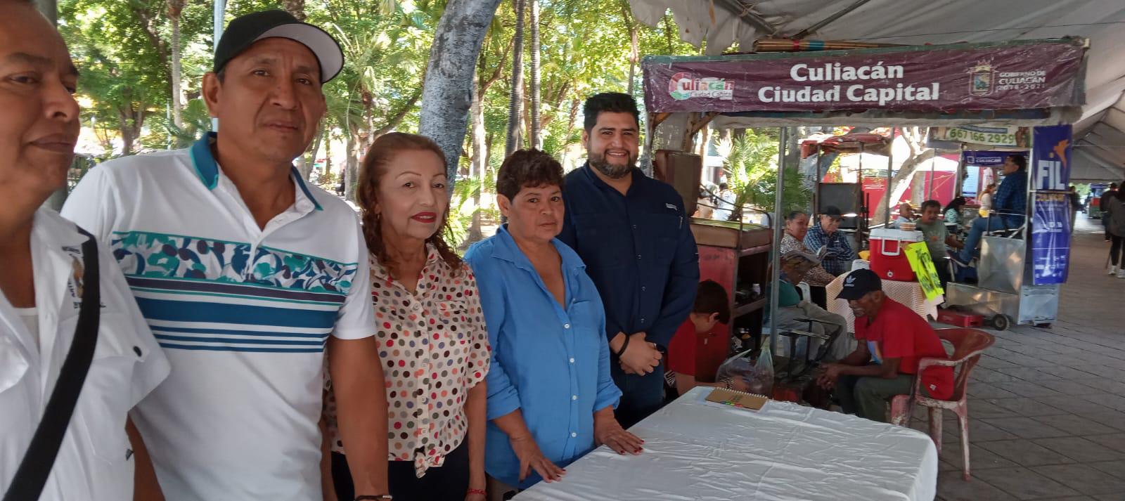 $!Comerciantes de Culiacán abren el Bazar Navideño, buscan repunte del 100 por ciento
