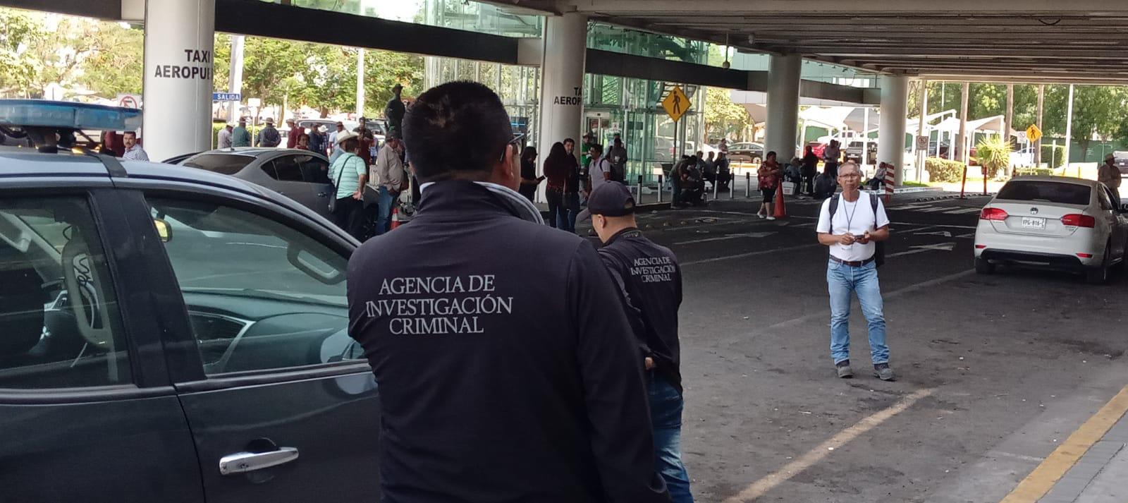 $!Arriban agentes de la FGR al Aeropuerto de Culiacán