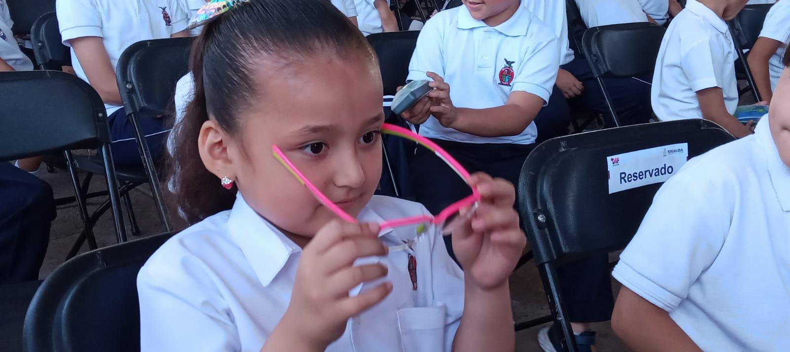 $!Hasta el momento, DIF Sinaloa ha detectado 7 mil 224 niños que necesitan lentes