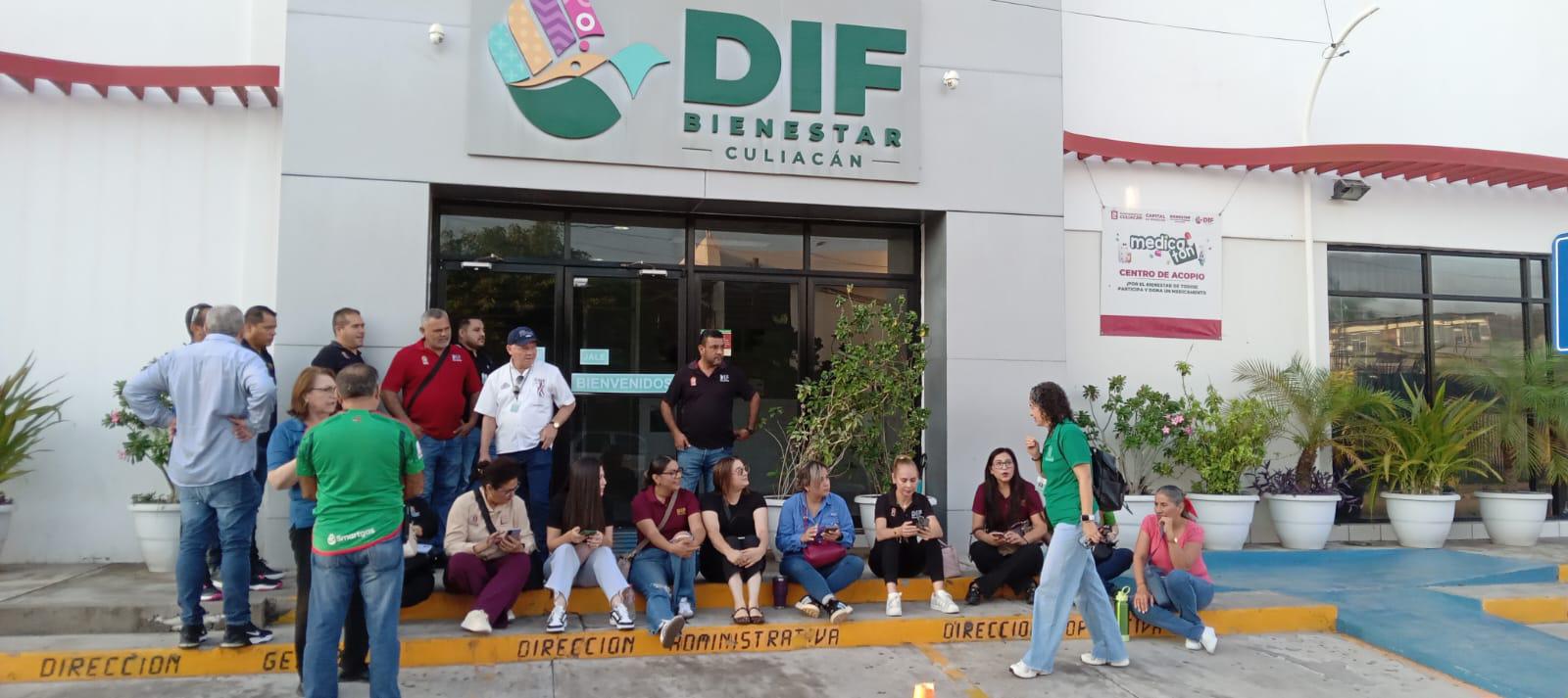 $!Trabajadores del DIF Culiacán protestan por recorte a sueldos; acusan retiro de prestaciones desde enero